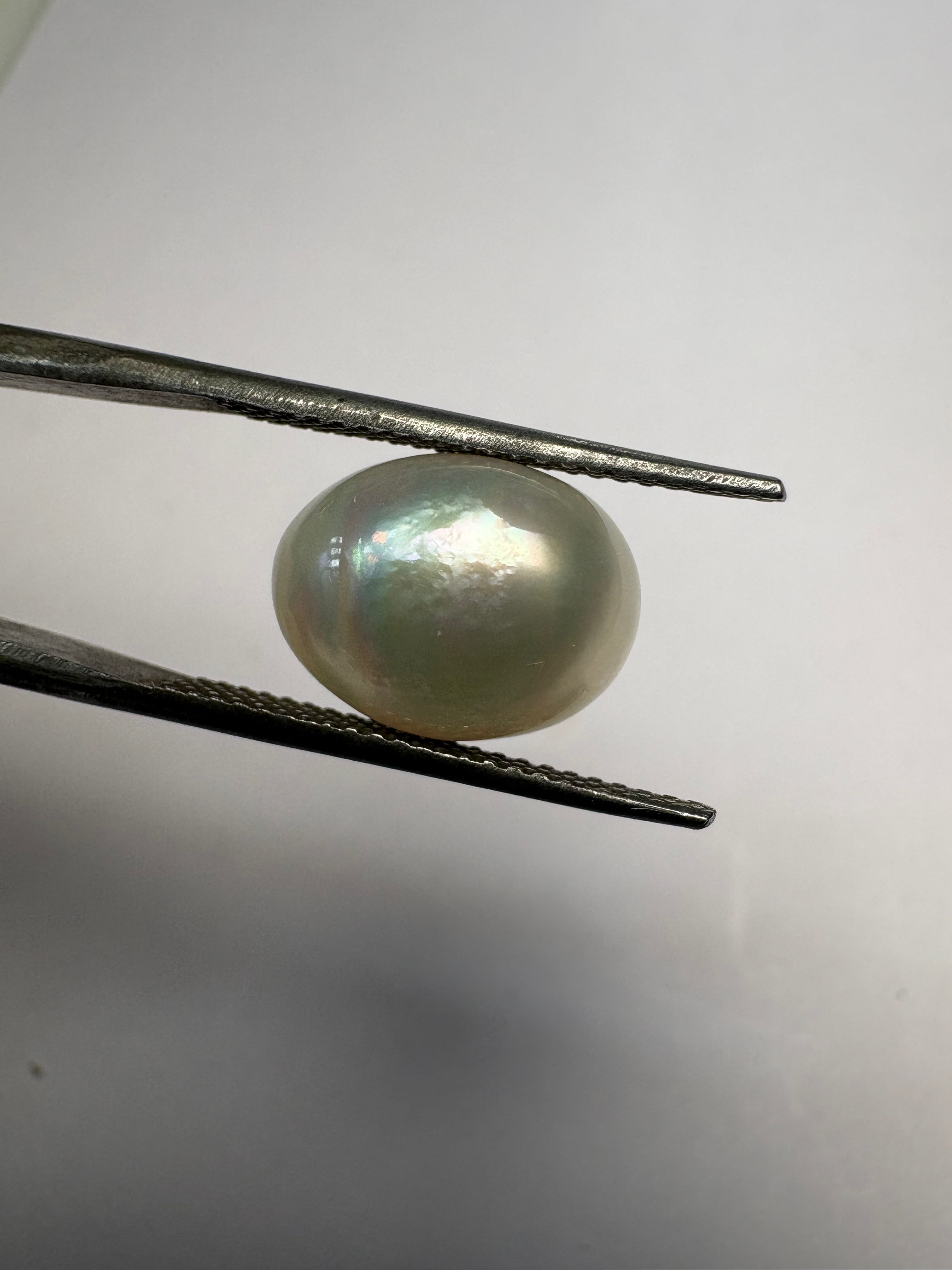Keshi Pearl 6.02 carat PKR-05 front view