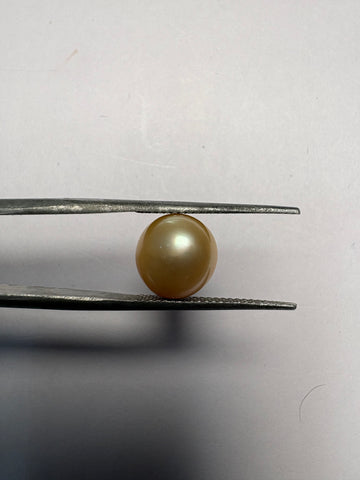 Keshi Pearl 4.32 carat PKR-08 front view