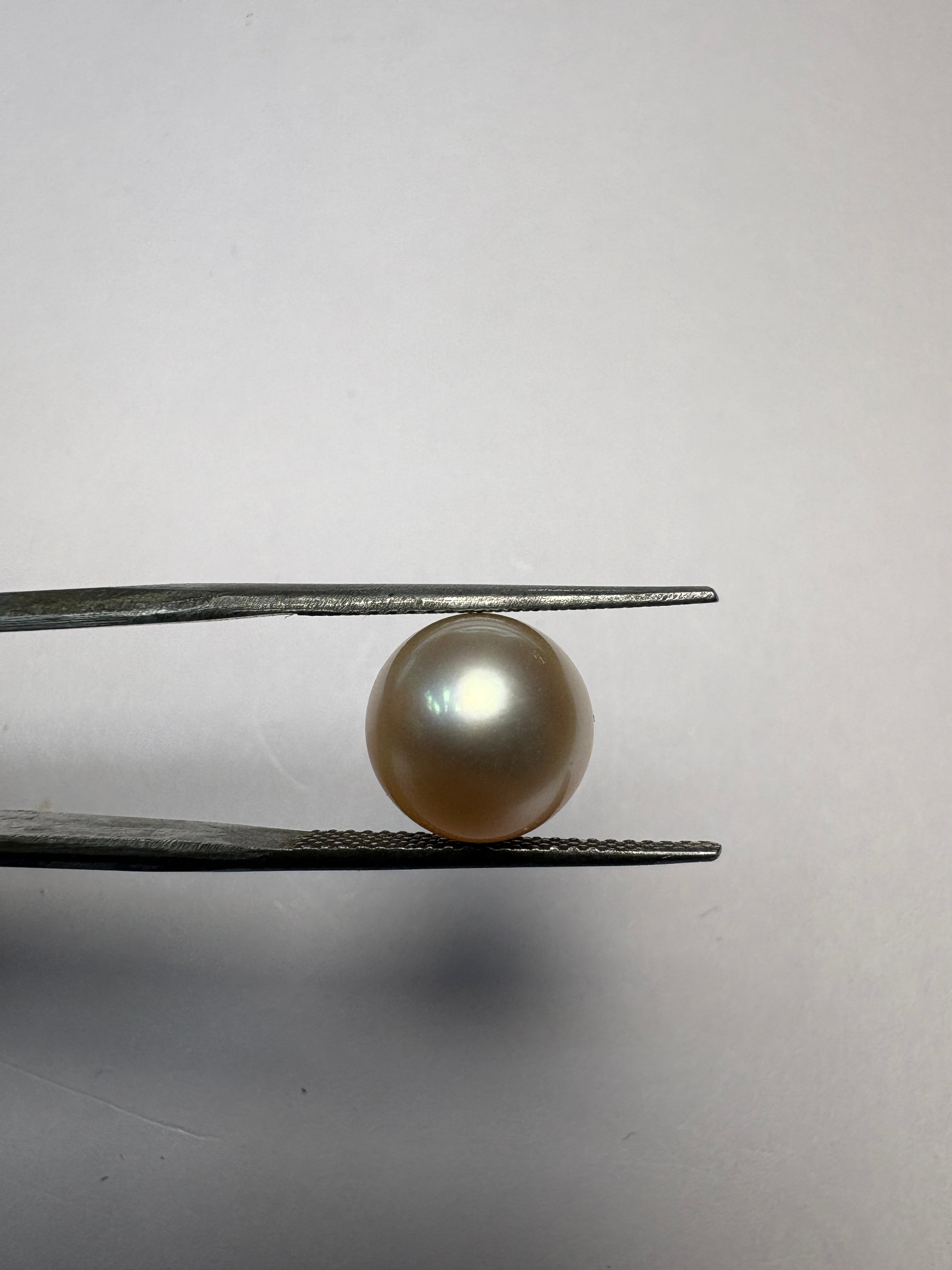 Keshi Pearl 6.32 carat PKR-12 alternate face-up view