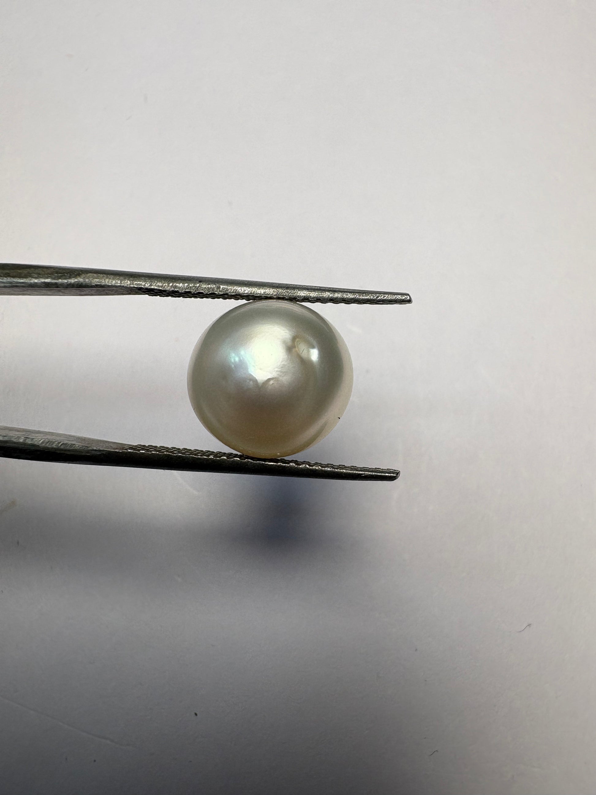 Keshi Pearl 7.20 carat PKR-14 face-up view