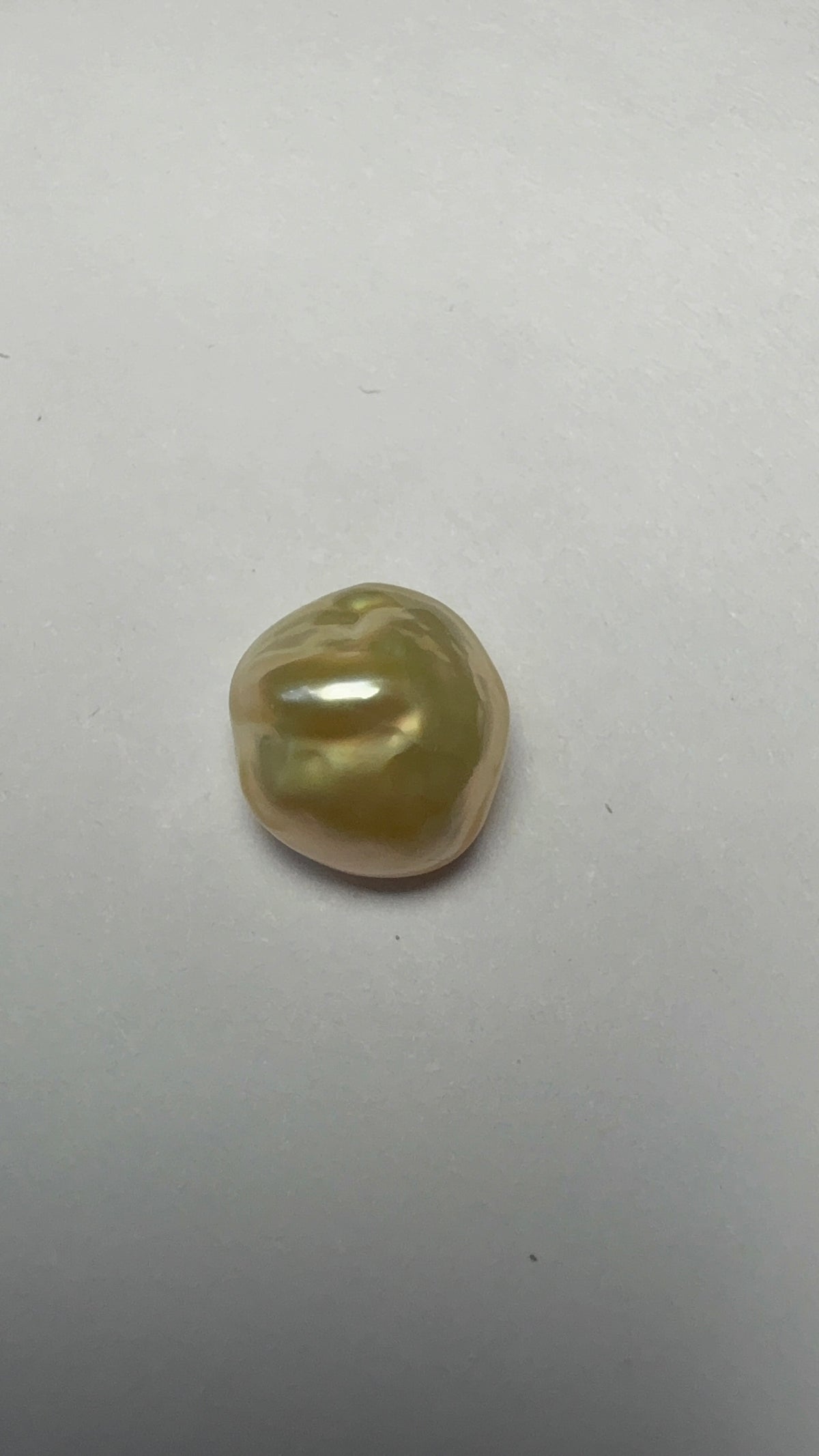Keshi Pearl 3.69 carat PKR-15 face-up view