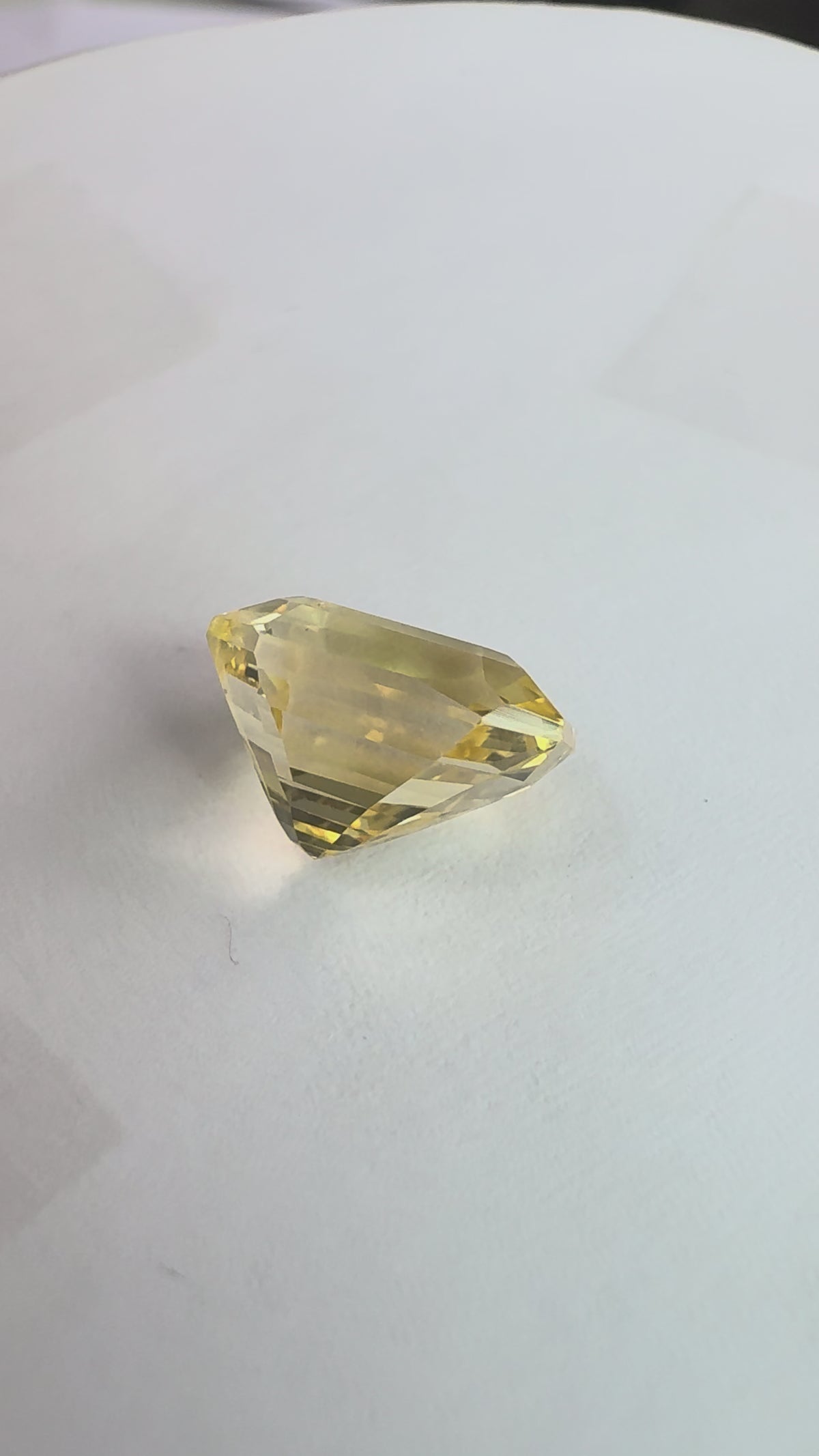 Yellow Sapphire 5.11 carat YSR-219 product reel