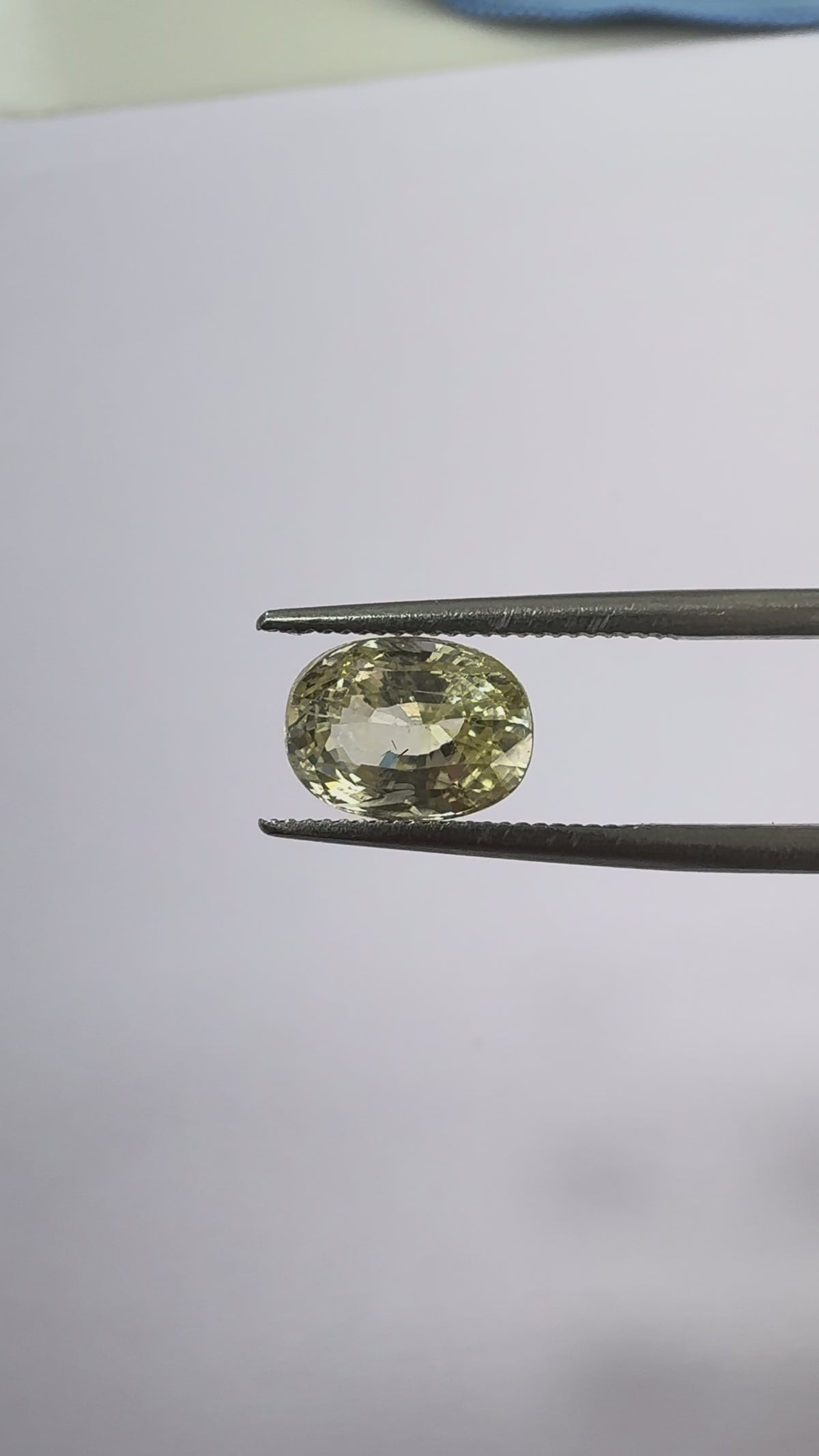 Yellow Sapphire 3.02 carat YSR-196 product reel