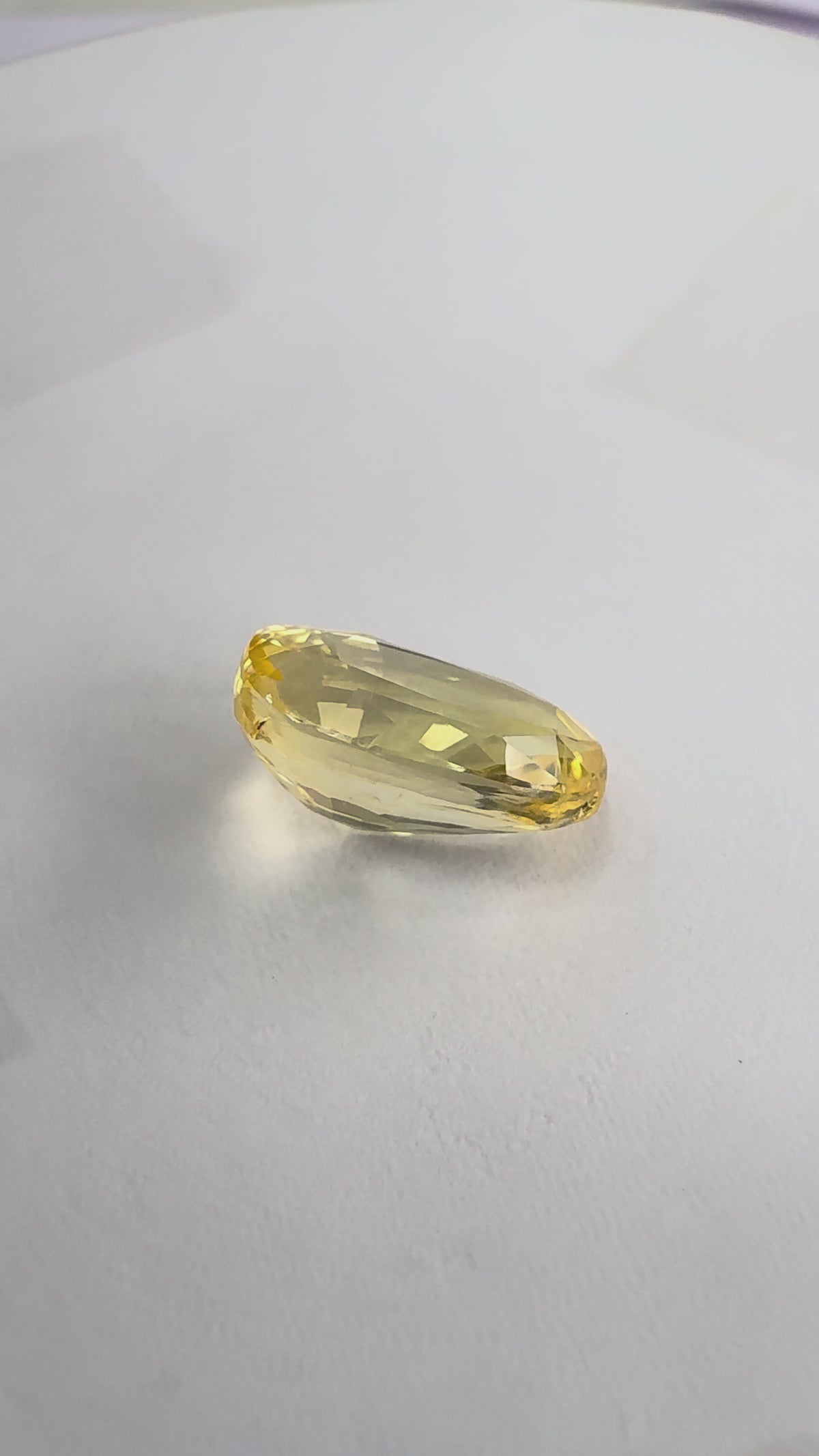 Yellow Sapphire 4.05 carat YSR-255 product reel