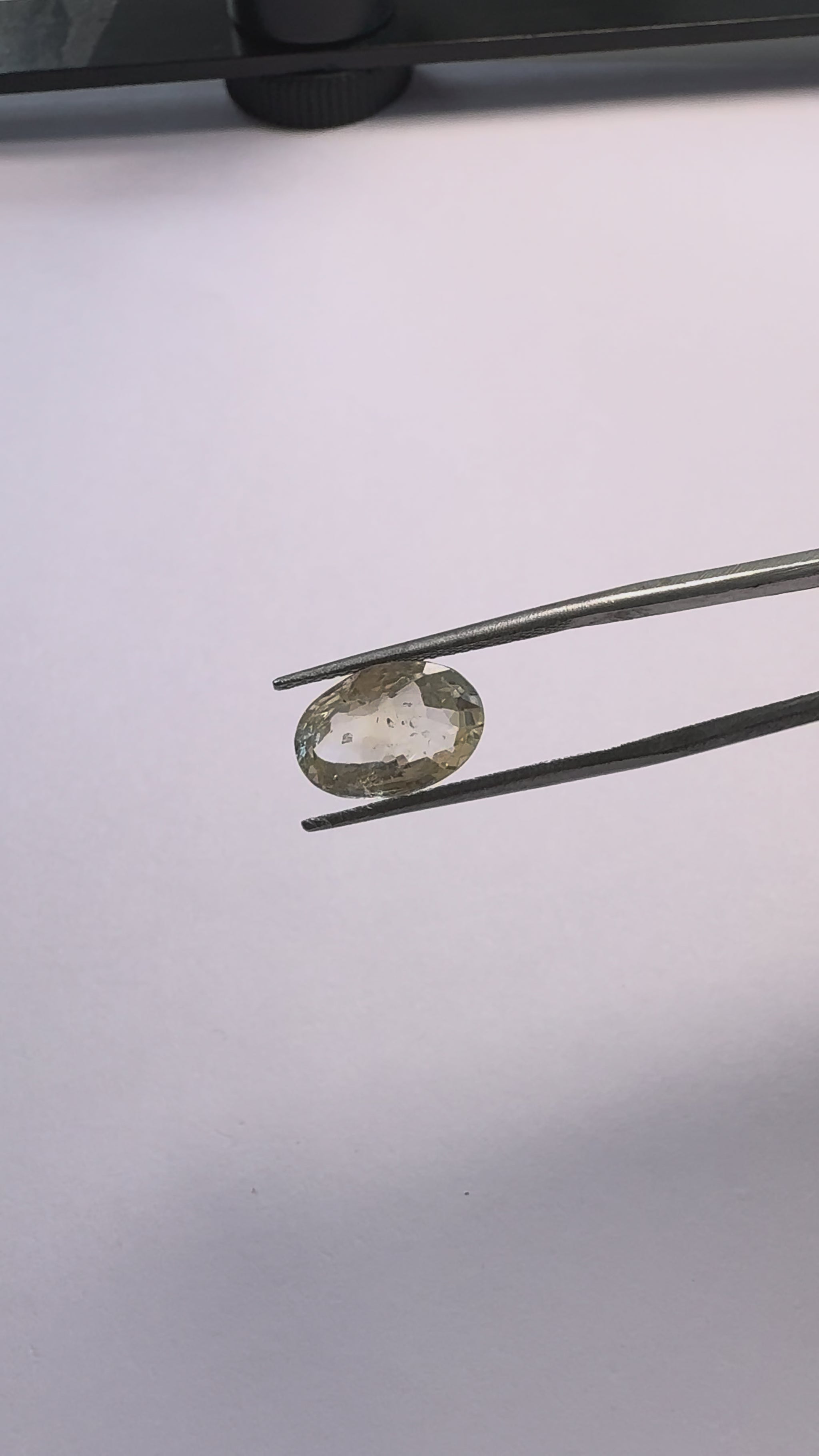 Yellow Sapphire 4.03 carat YSR-122 product reel