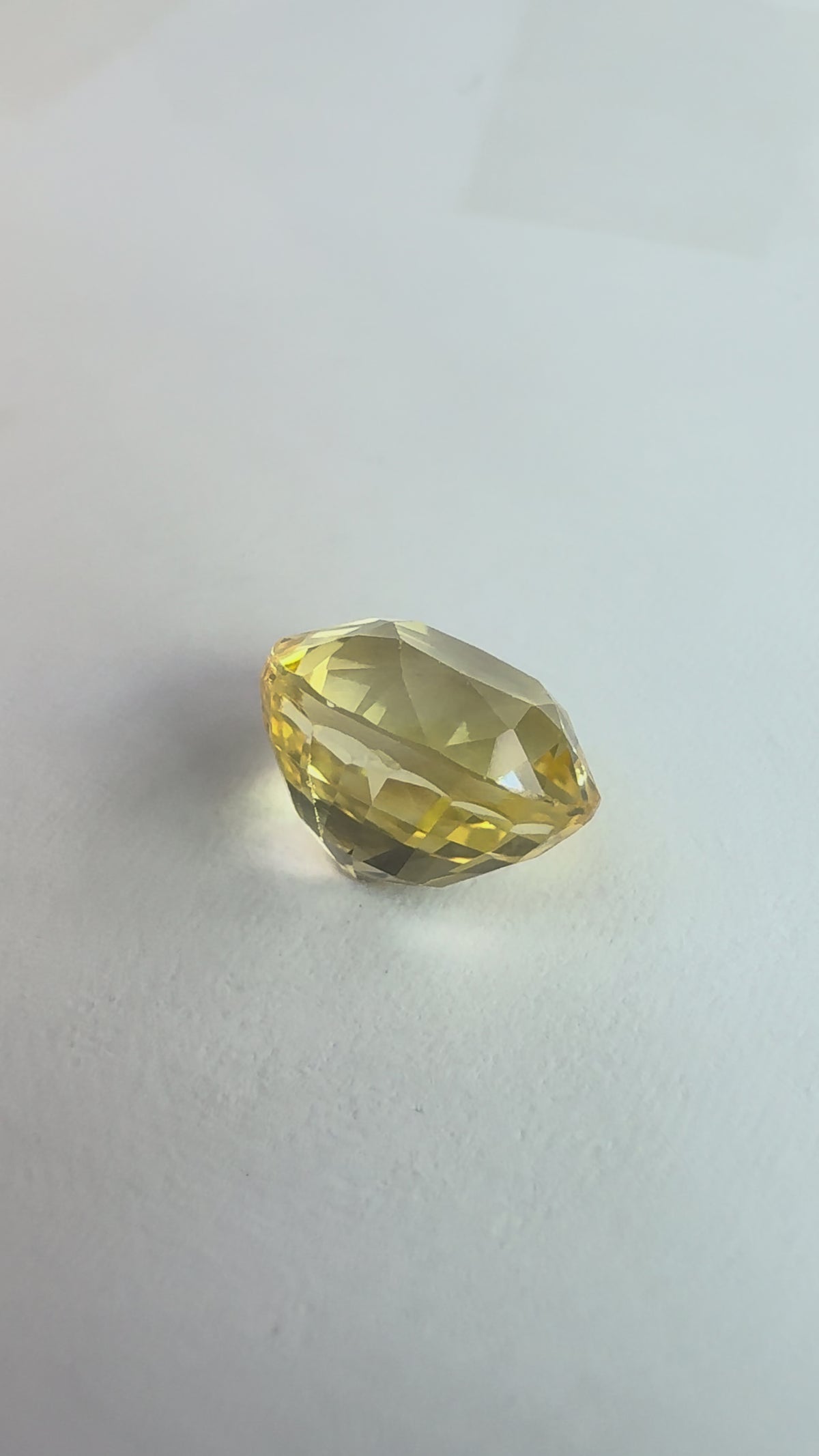 Yellow Sapphire 2.92 carat YSR-120 product reel