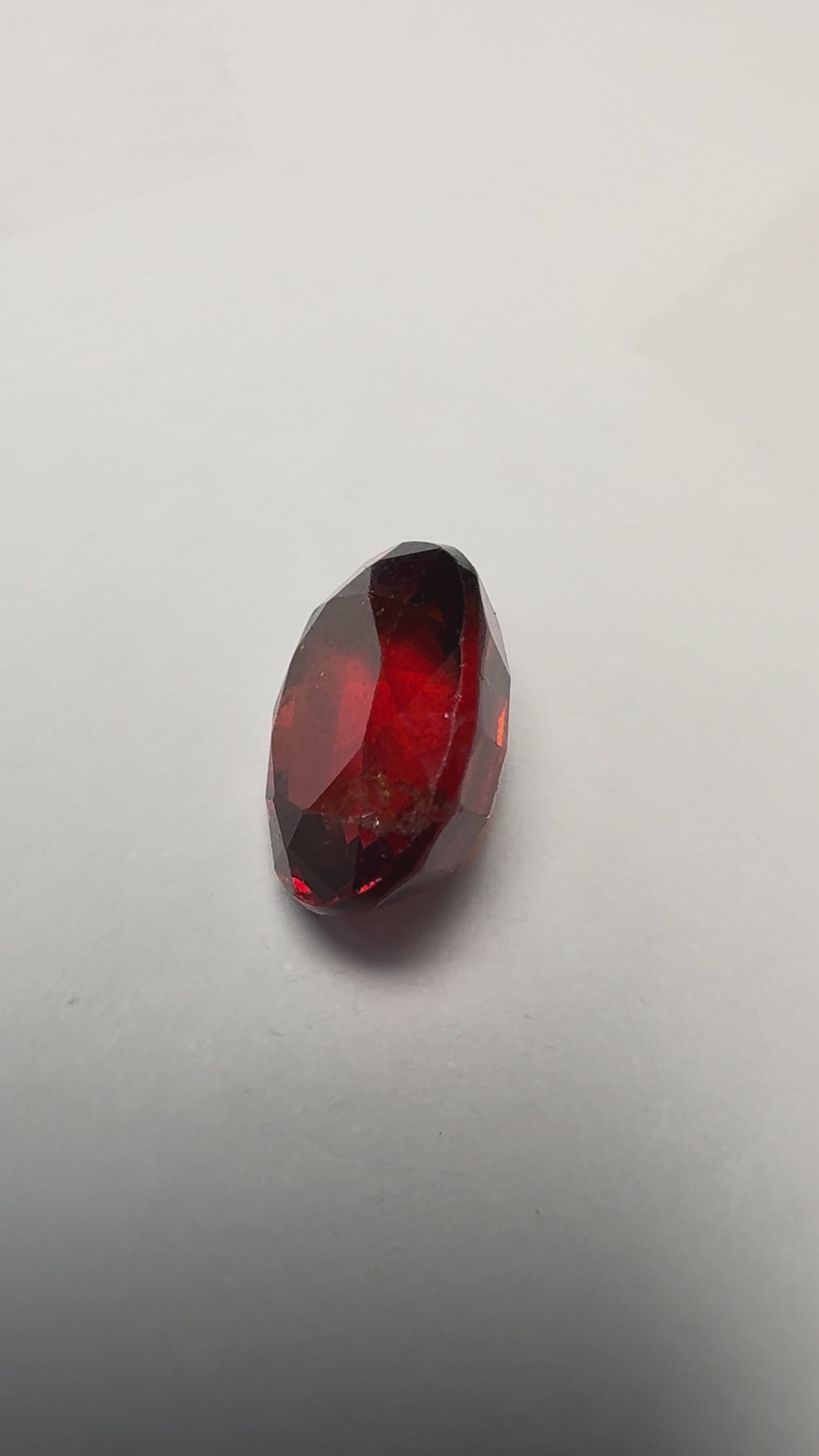 Hessonite (Gomed) 4.41 carat GOR-5 product reel