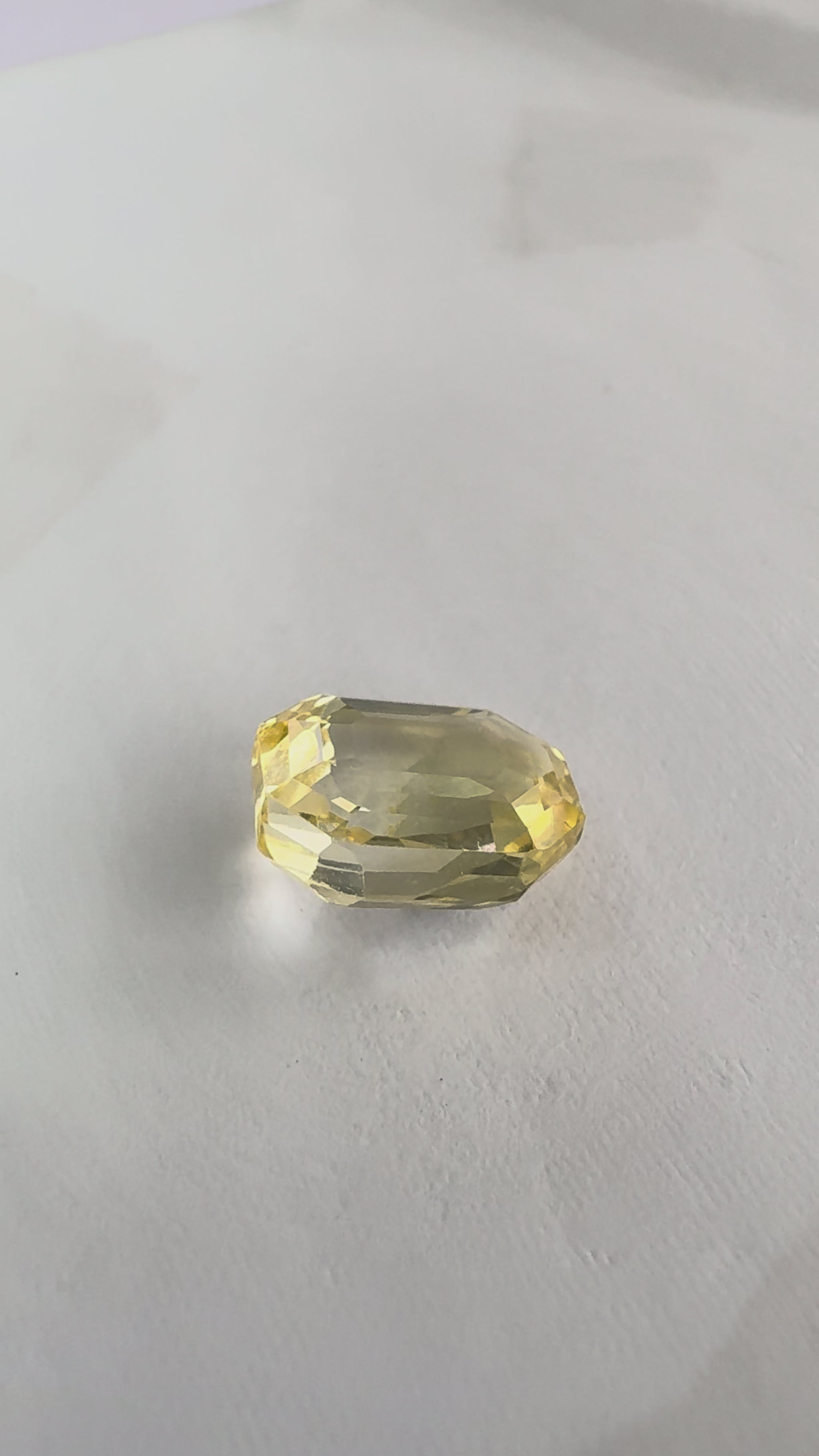 Yellow Sapphire 3.00 carat YSR-203 product reel