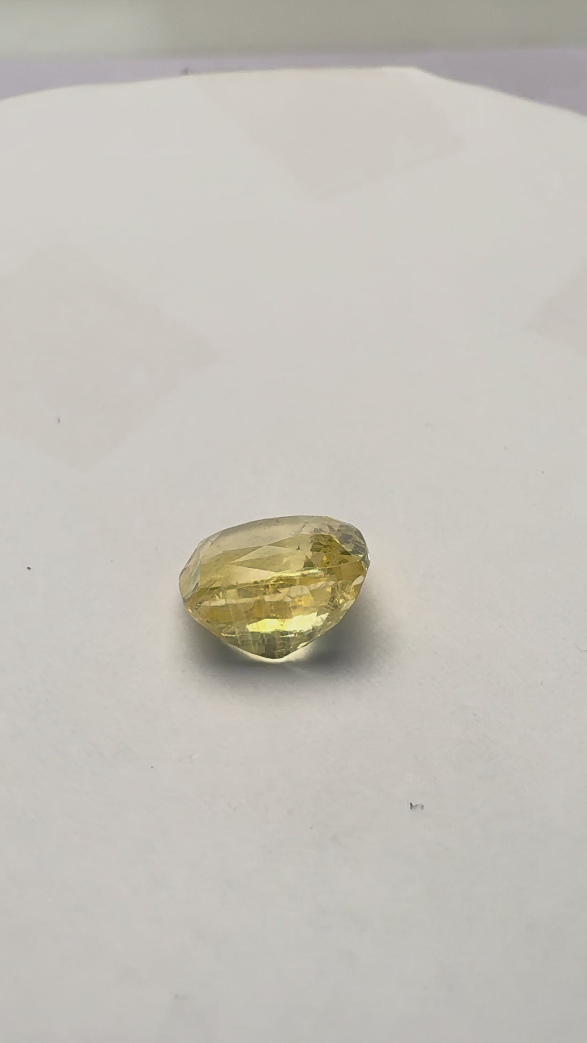 Yellow Sapphire 4.10 carat YSR-259 product reel