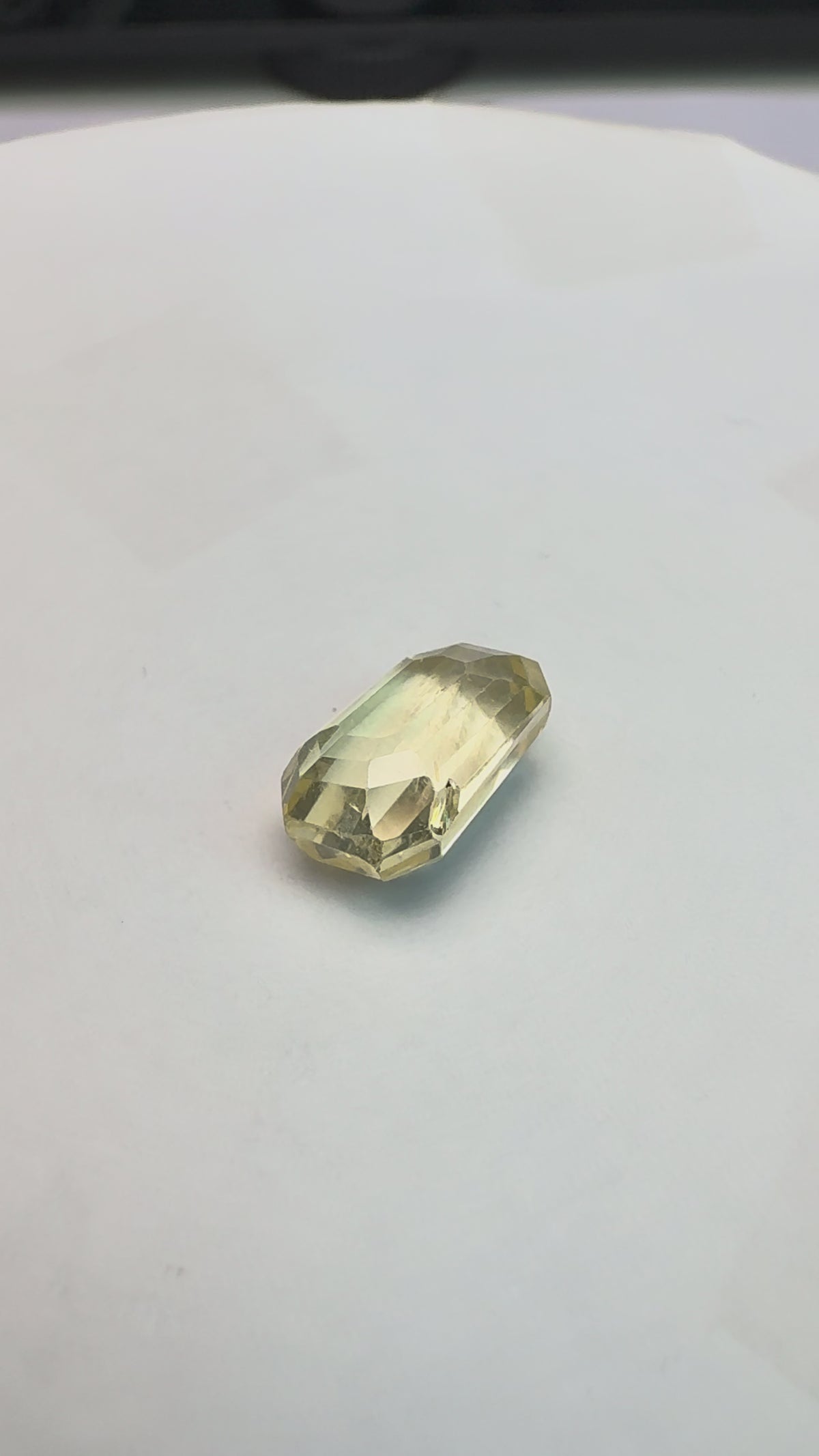 Yellow Sapphire 4.19 carat YSR-280 product reel