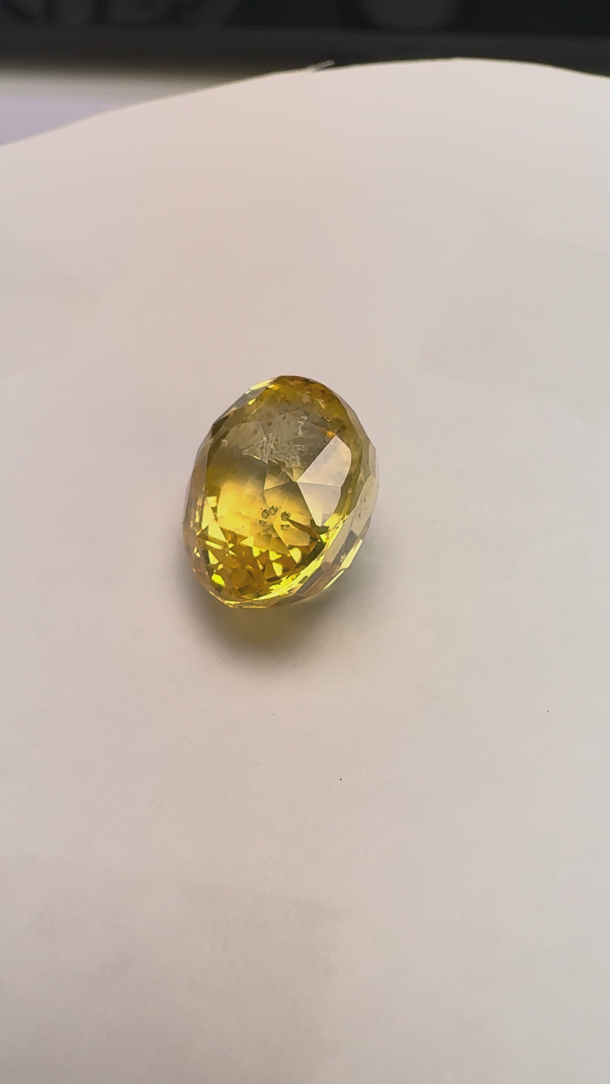 Yellow Sapphire 9.12 carat YSR-132 product reel