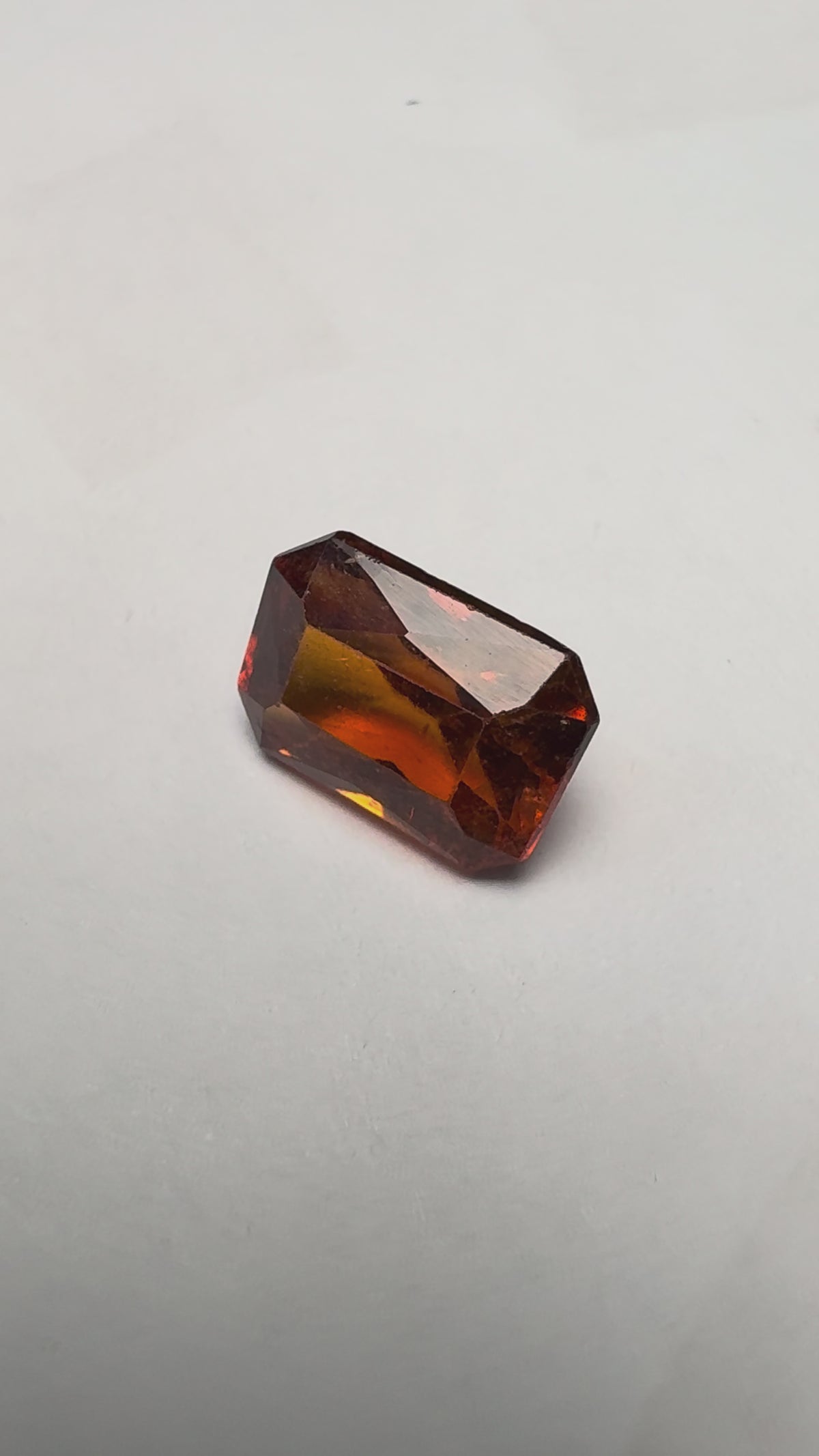 Hessonite (Gomed) 4.61 carat GOR-19 product reel