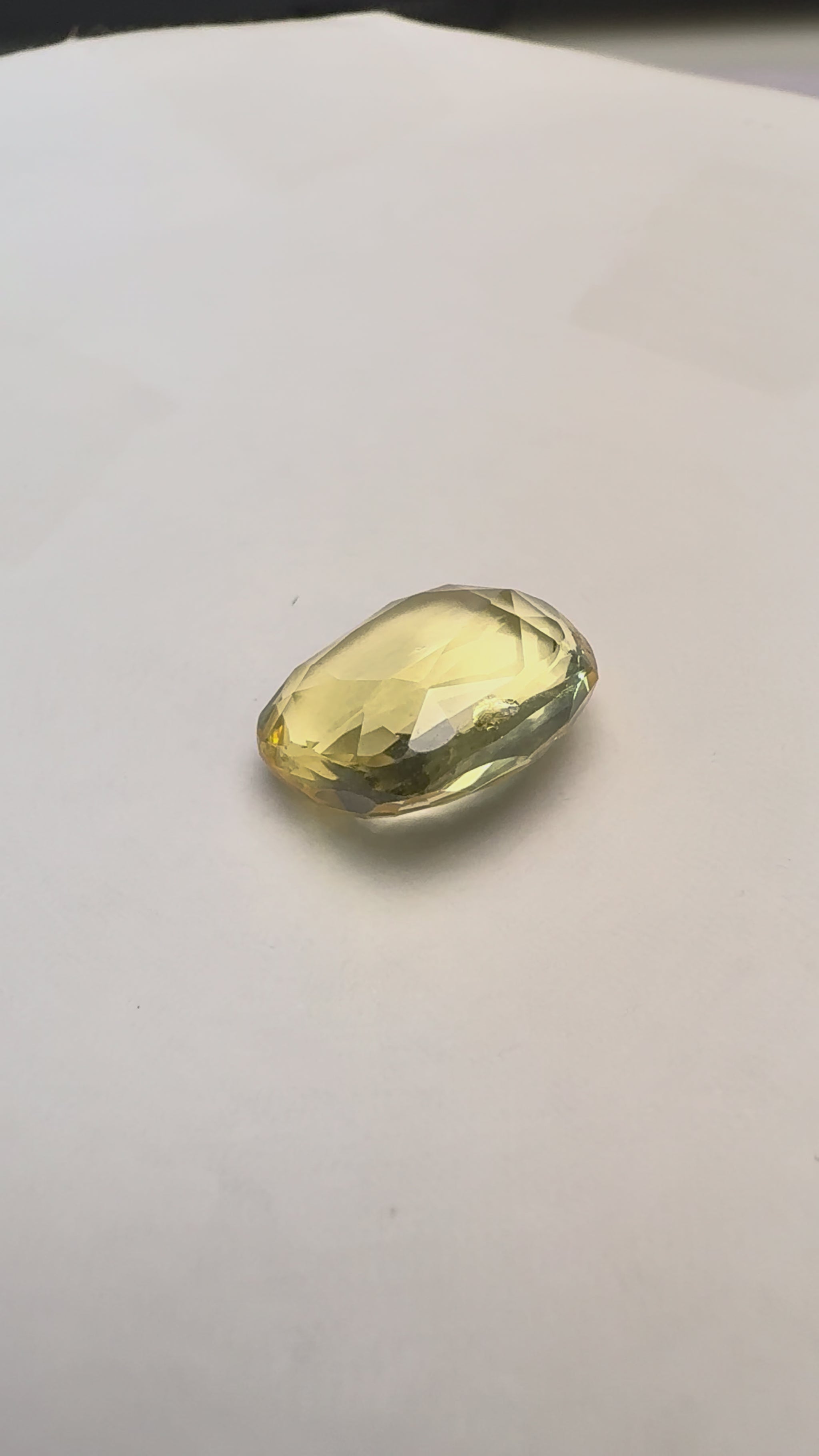 Yellow Sapphire 5.84 carat YSR-88 product reel