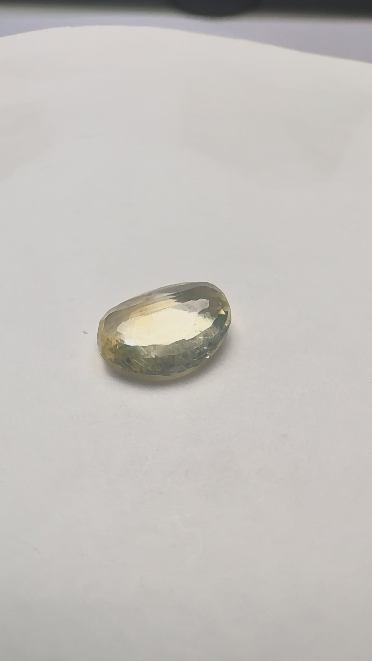 Yellow Sapphire 3.05 carat YSR-233 product reel