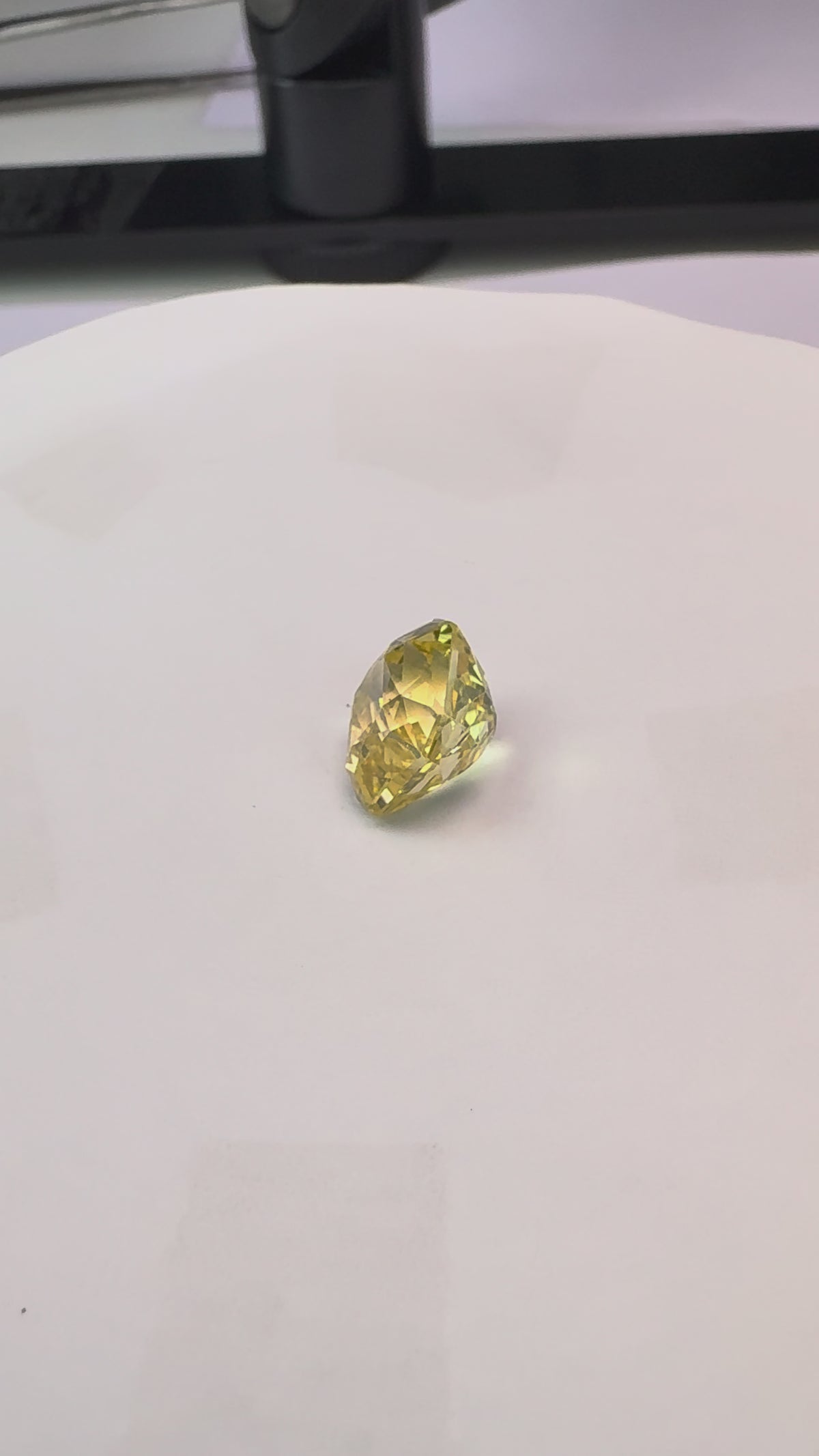 Yellow Sapphire 5.64 carat YSR-48 product reel