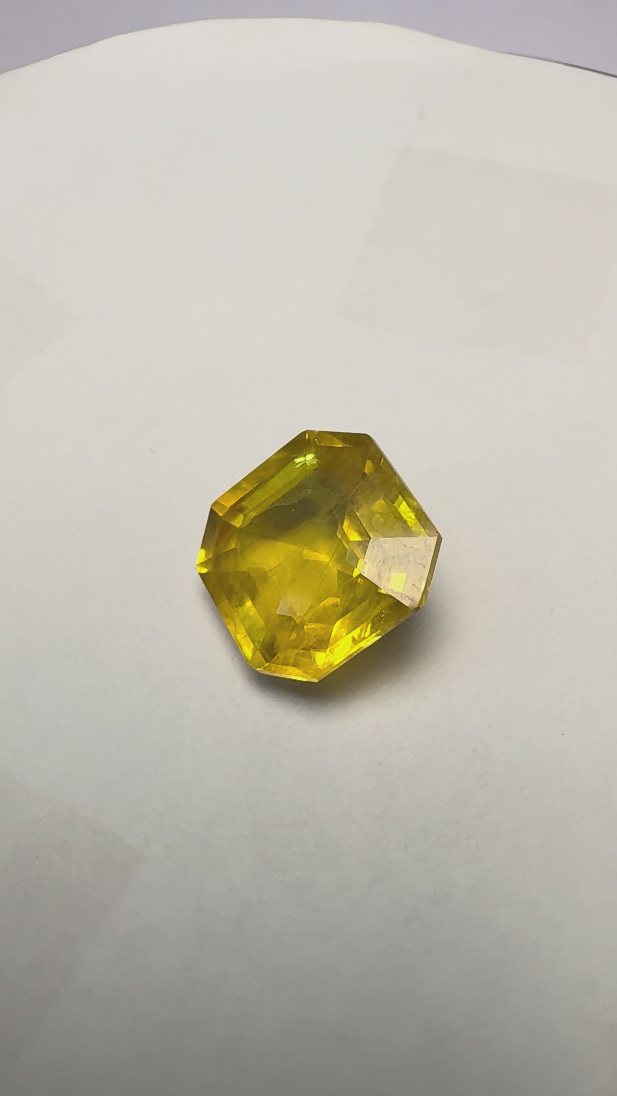 Yellow Sapphire 5.97 carat BKR-61 product reel