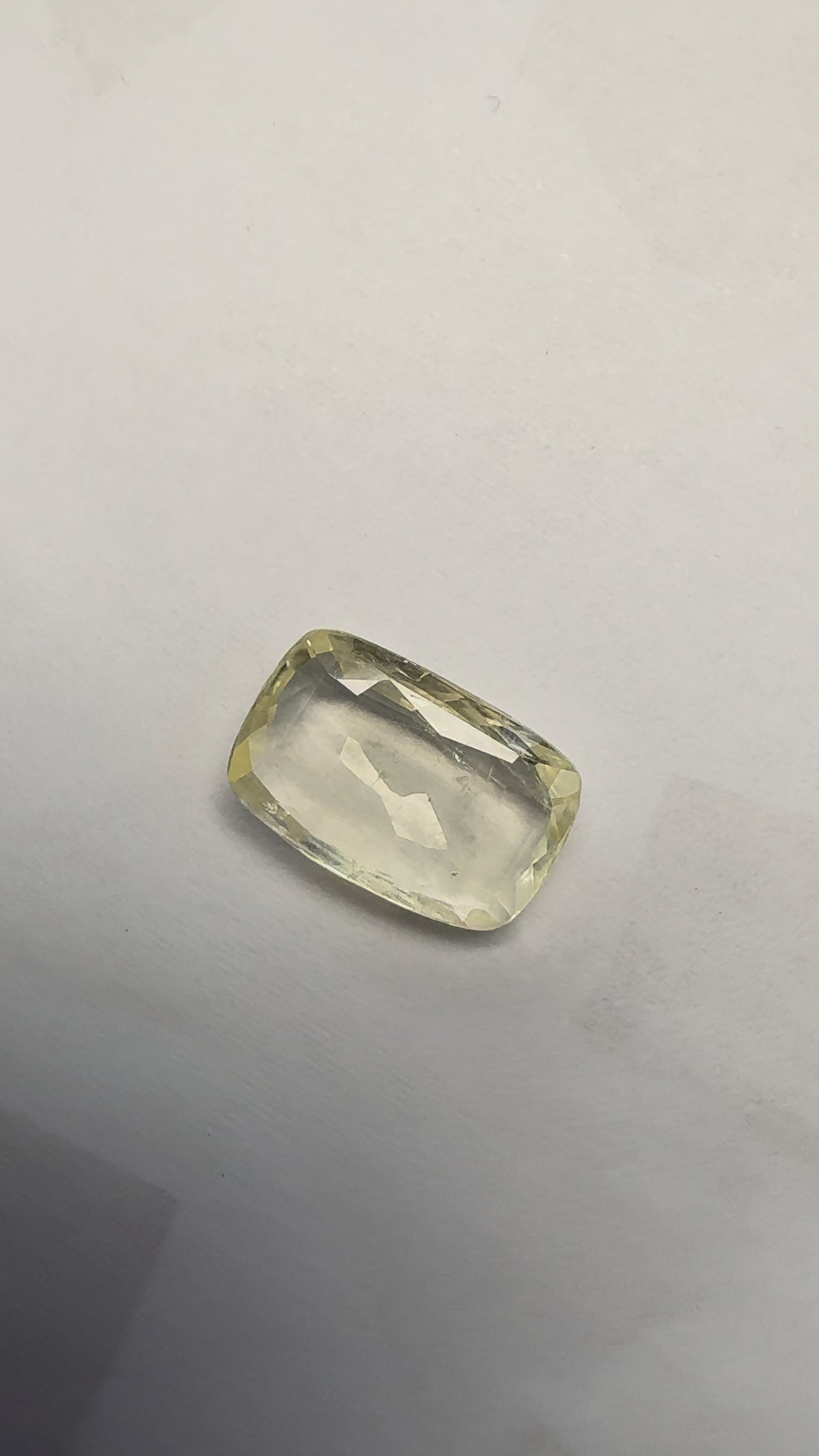 Yellow Sapphire 5.15 carat YSR-14 product reel