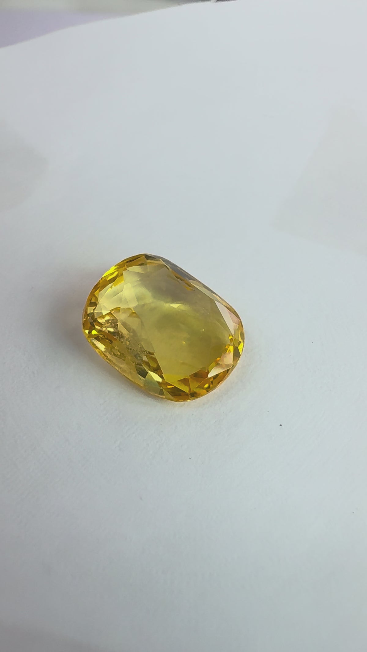 Yellow Sapphire 4.10 carat YSR-254 product reel