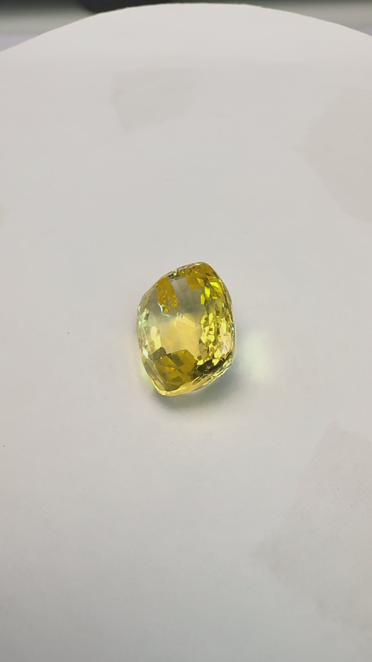 Yellow Sapphire 4.06 carat YSR-222 product reel