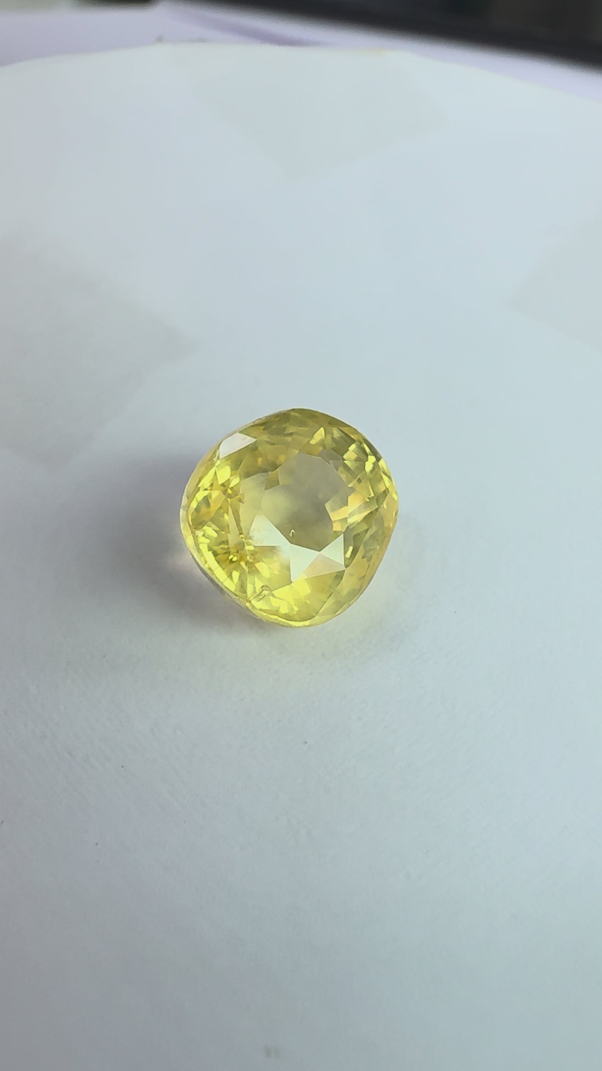 Yellow Sapphire 5.27 carat YSR-261 product reel