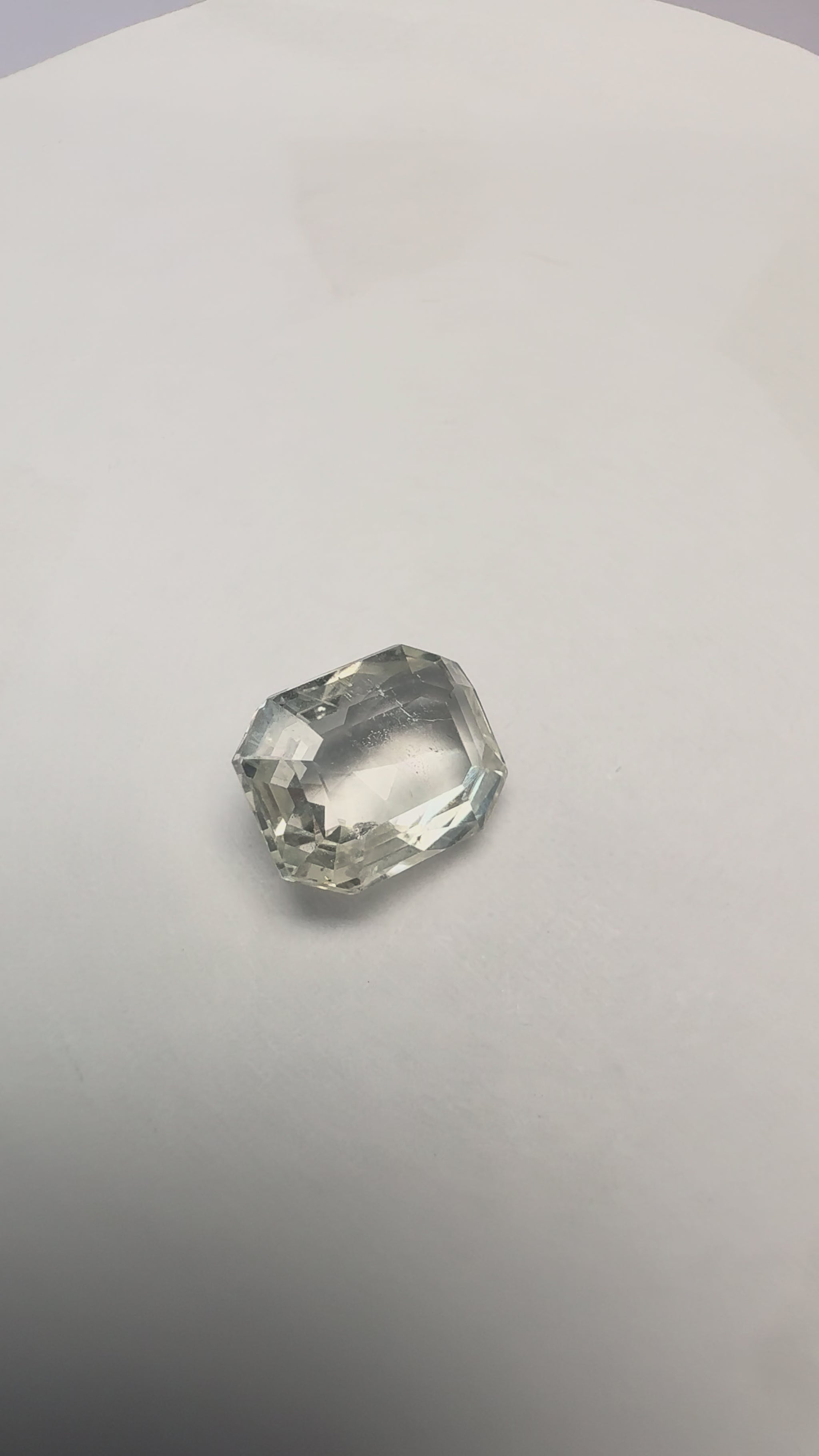 Yellow Sapphire 3.22 carat YSR-17 product reel