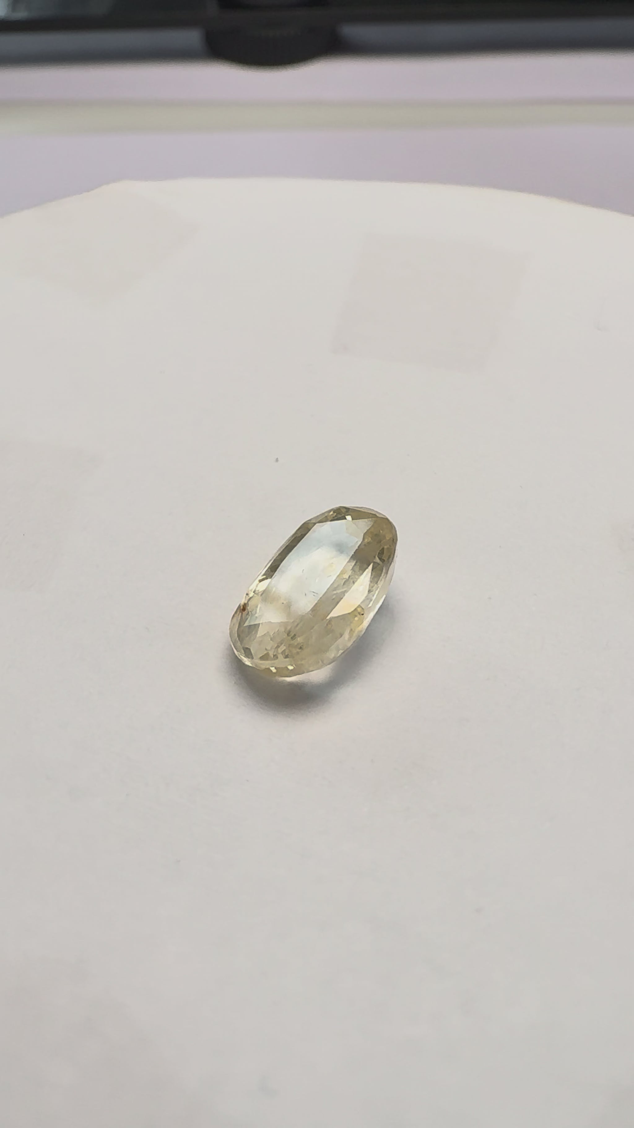 Yellow Sapphire 3.70 carat YSR-242 product reel