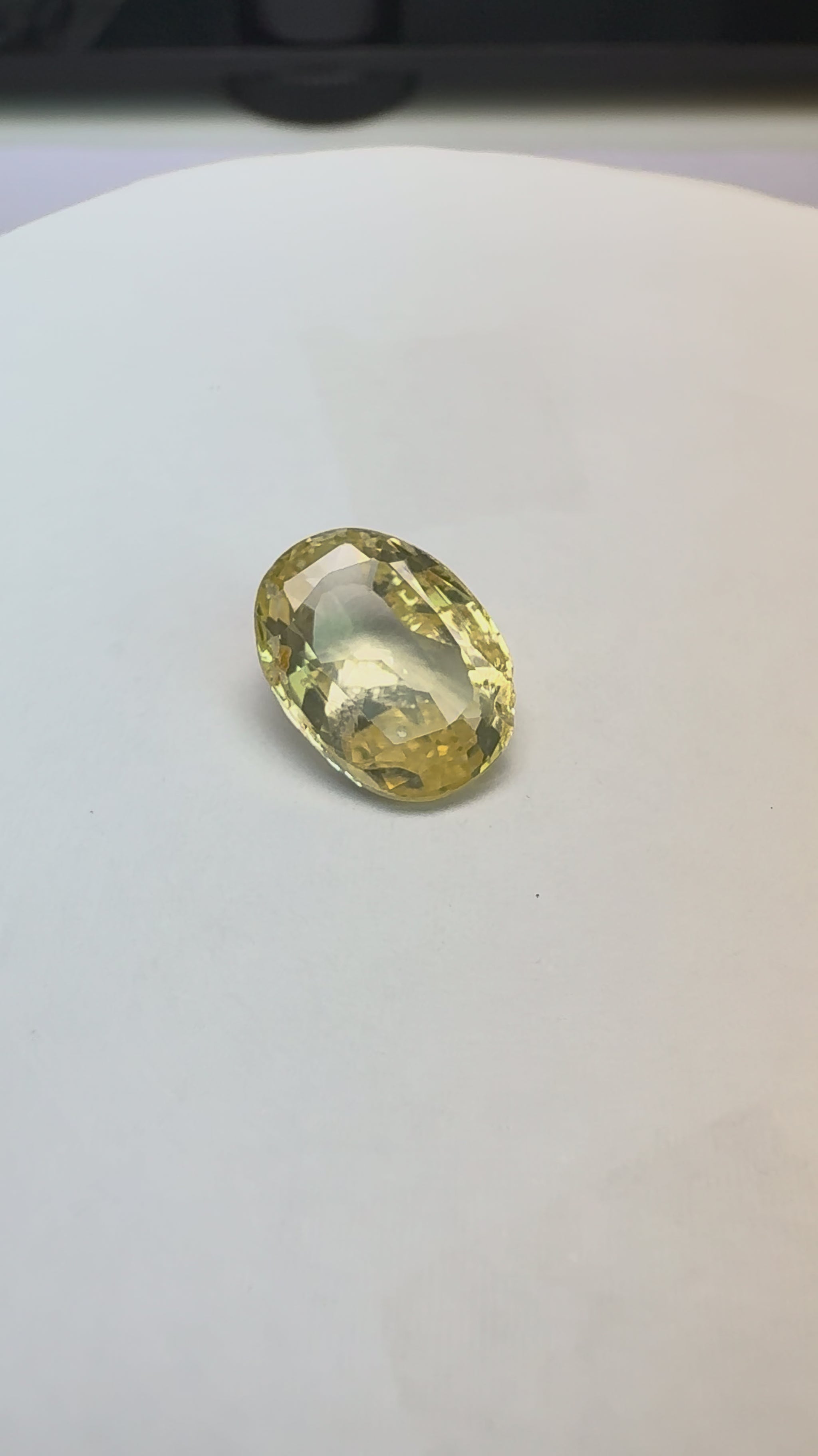 Yellow Sapphire 5.53 carat YSR-256 product reel