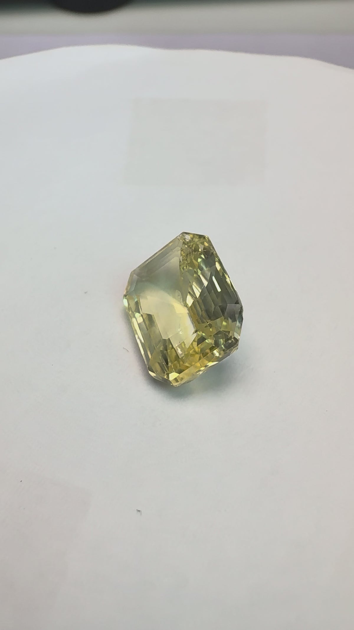 Yellow Sapphire 5.14 carat YSR-245 product reel