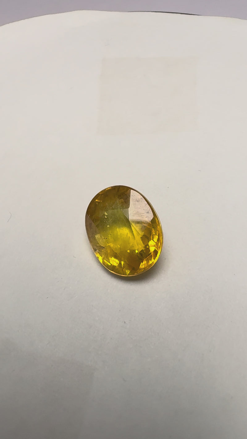 Yellow Sapphire – 5.25 Carat – Thailand