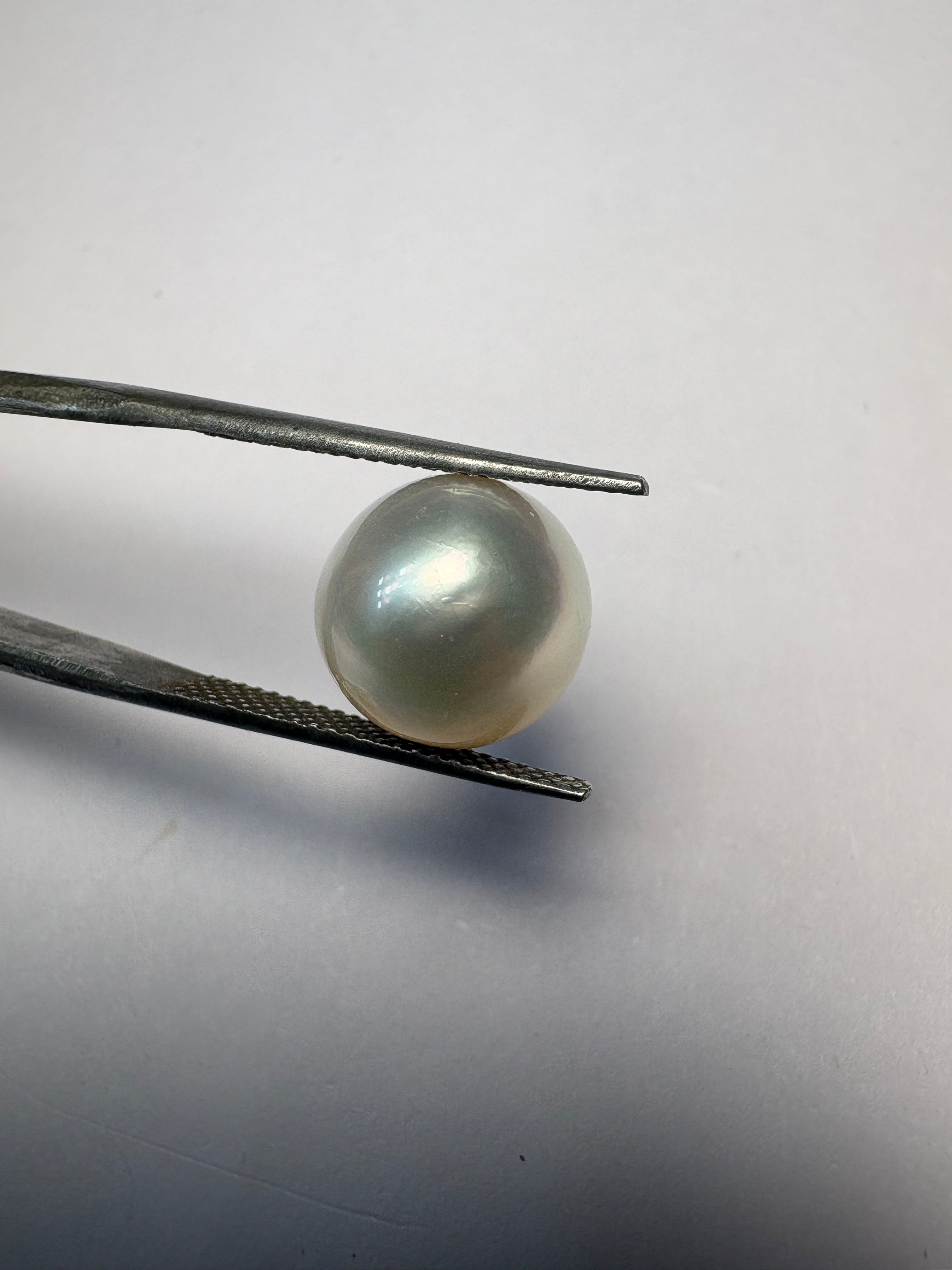 South Sea Pearl 9.52 carat PSR-07 face-up view