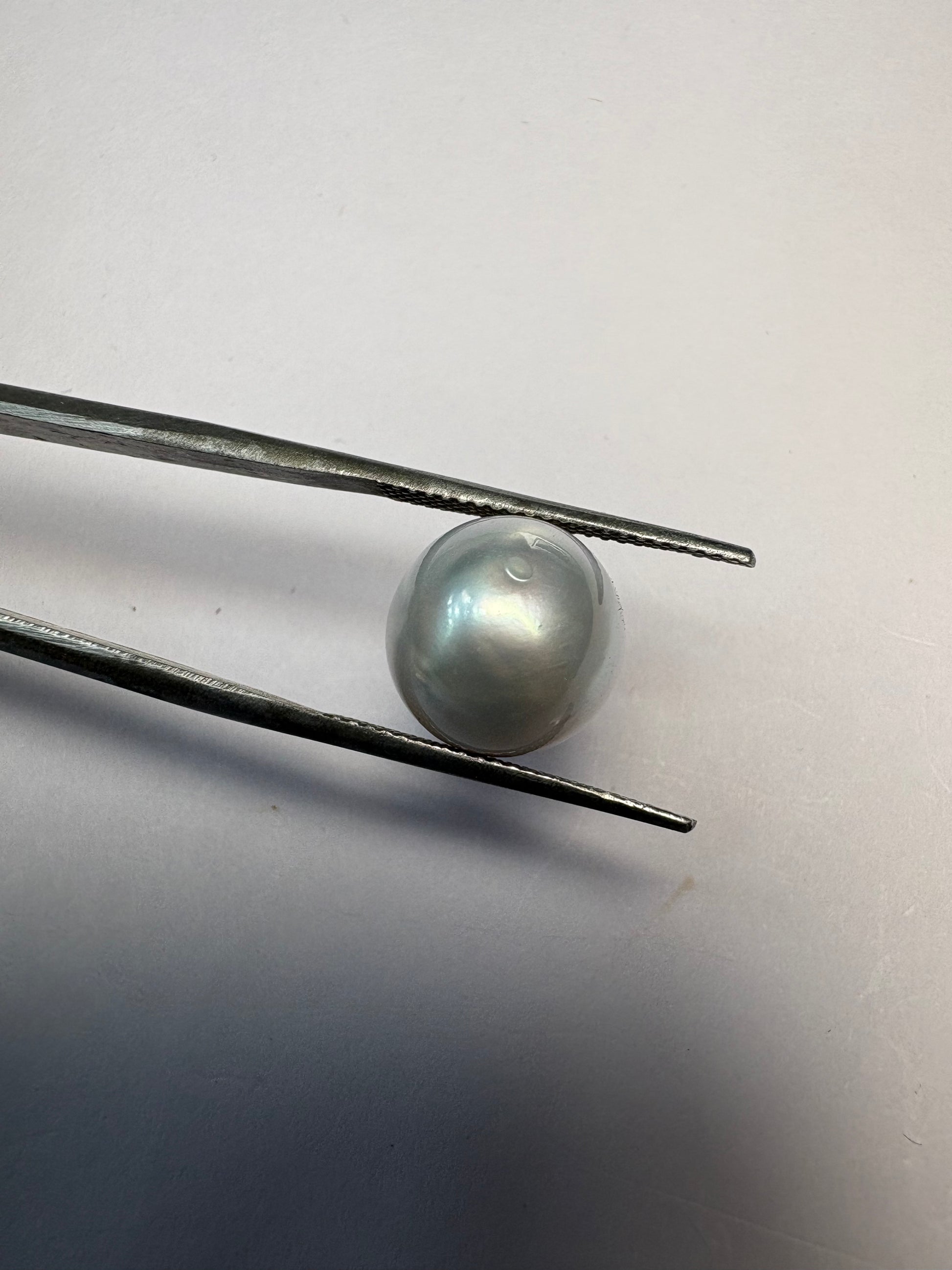 South Sea Pearl 10.49 carat PSR-14 front view