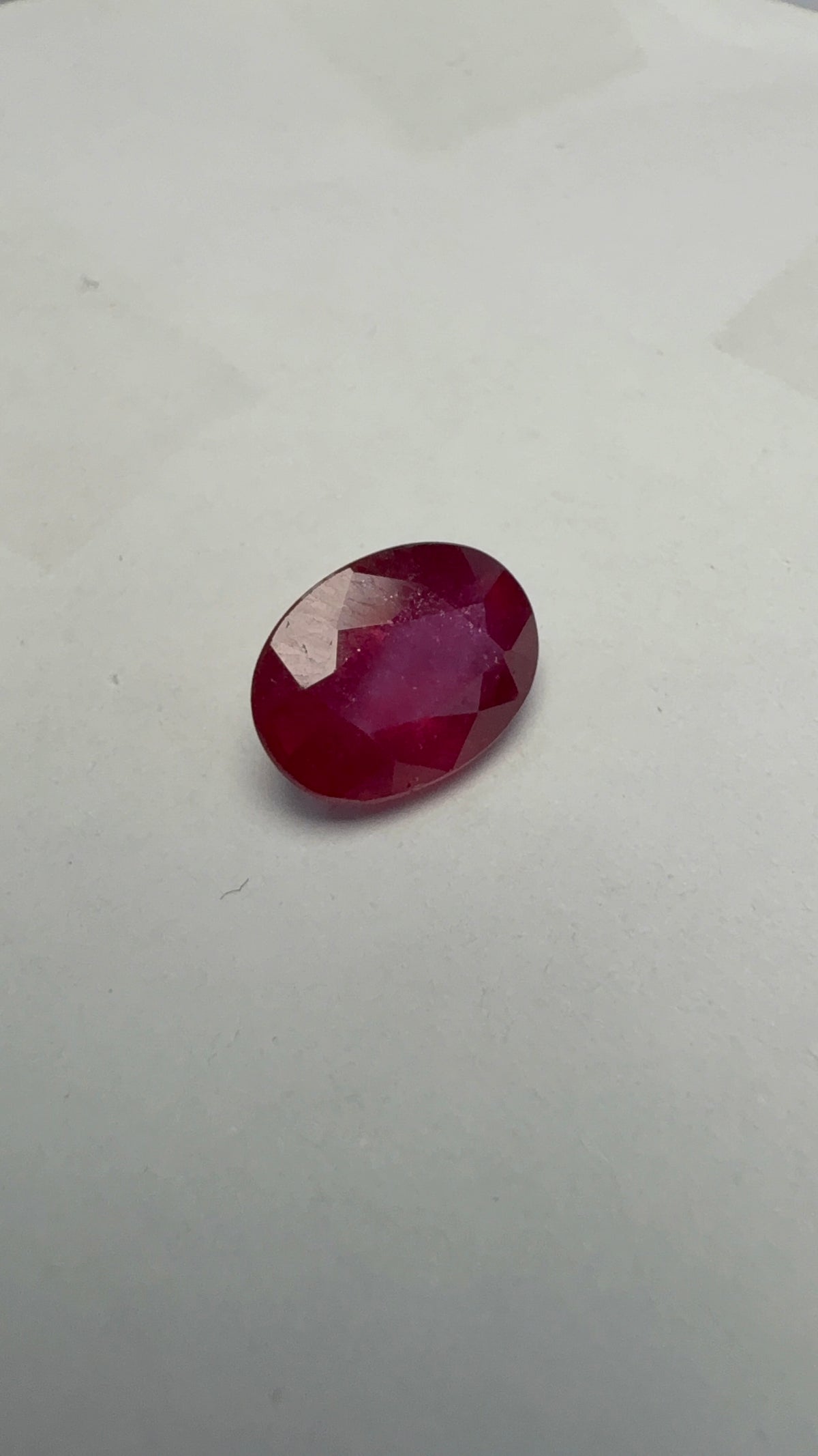 Ruby 2.66 carat R-32 face-up view