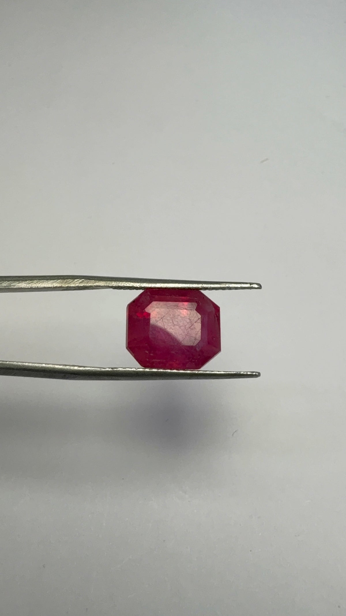 Ruby 9.18 carat R-77 alternate face-up view