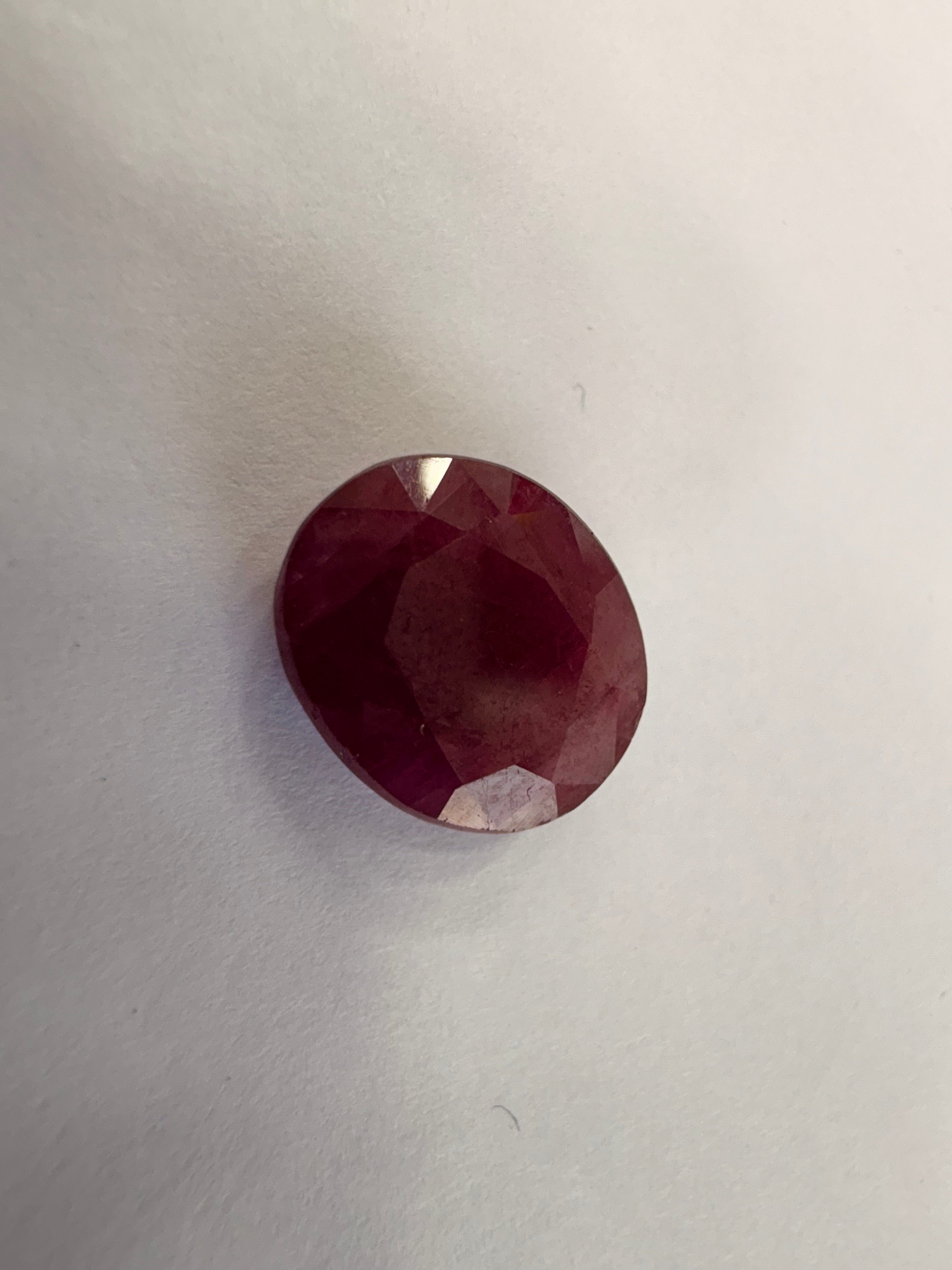 Ruby 5.68 carat R-80 angled view