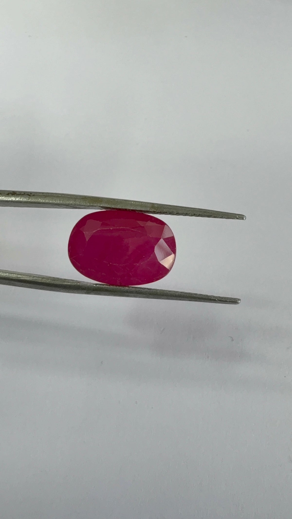 Ruby 8.93 carat R-85 angled view