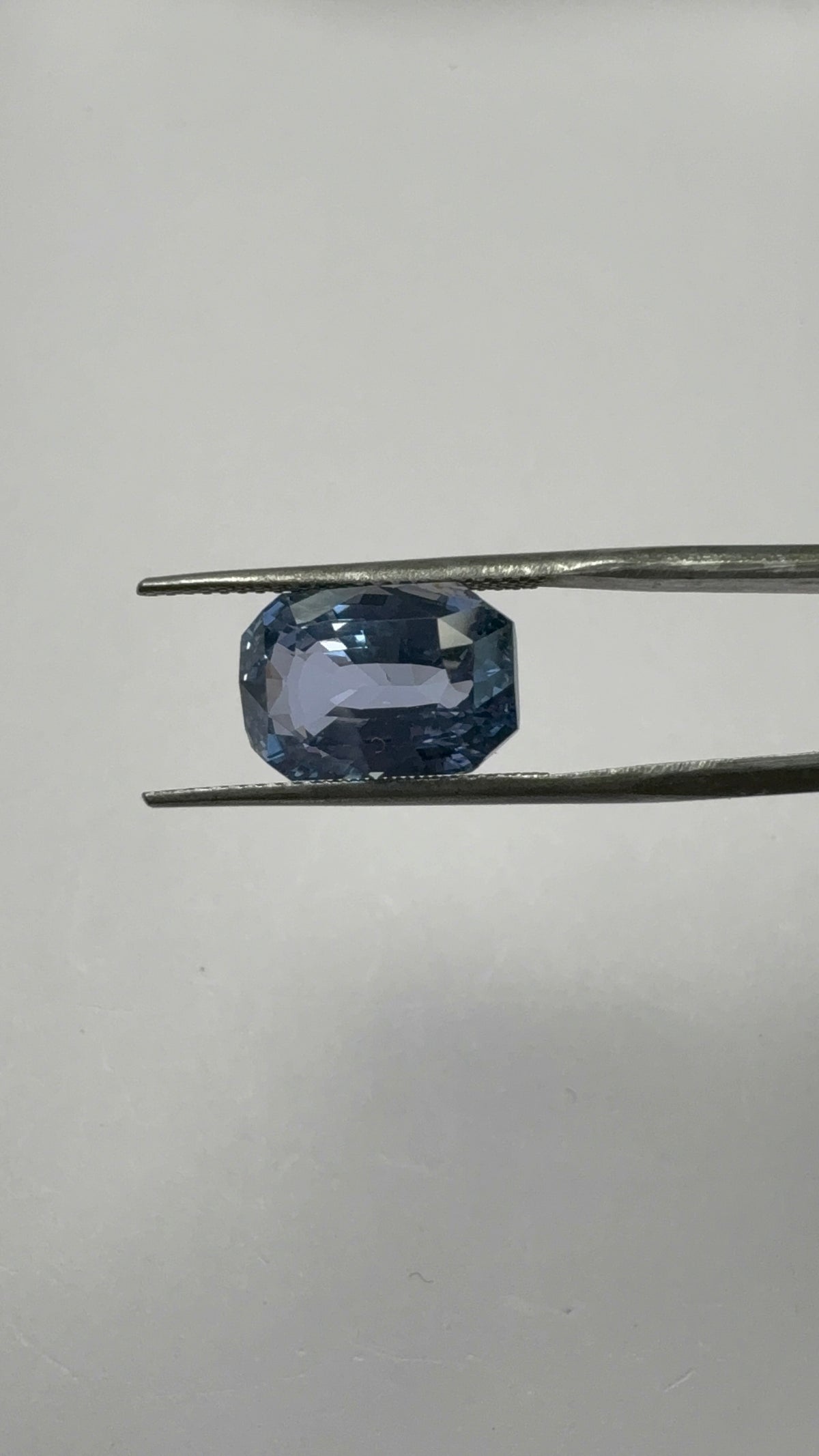 Blue Sapphire 9.04 carat SBS-12 reverse view