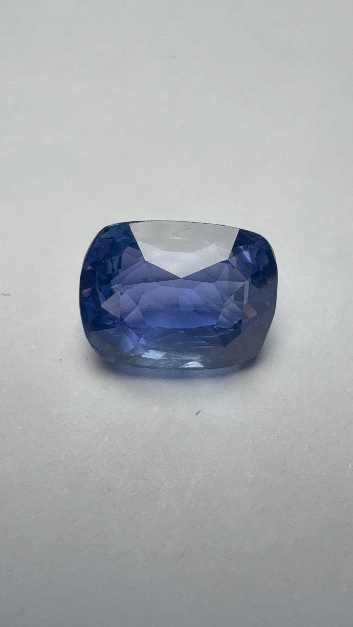 Blue Sapphire 6.56 carat SBS-4 face-up view