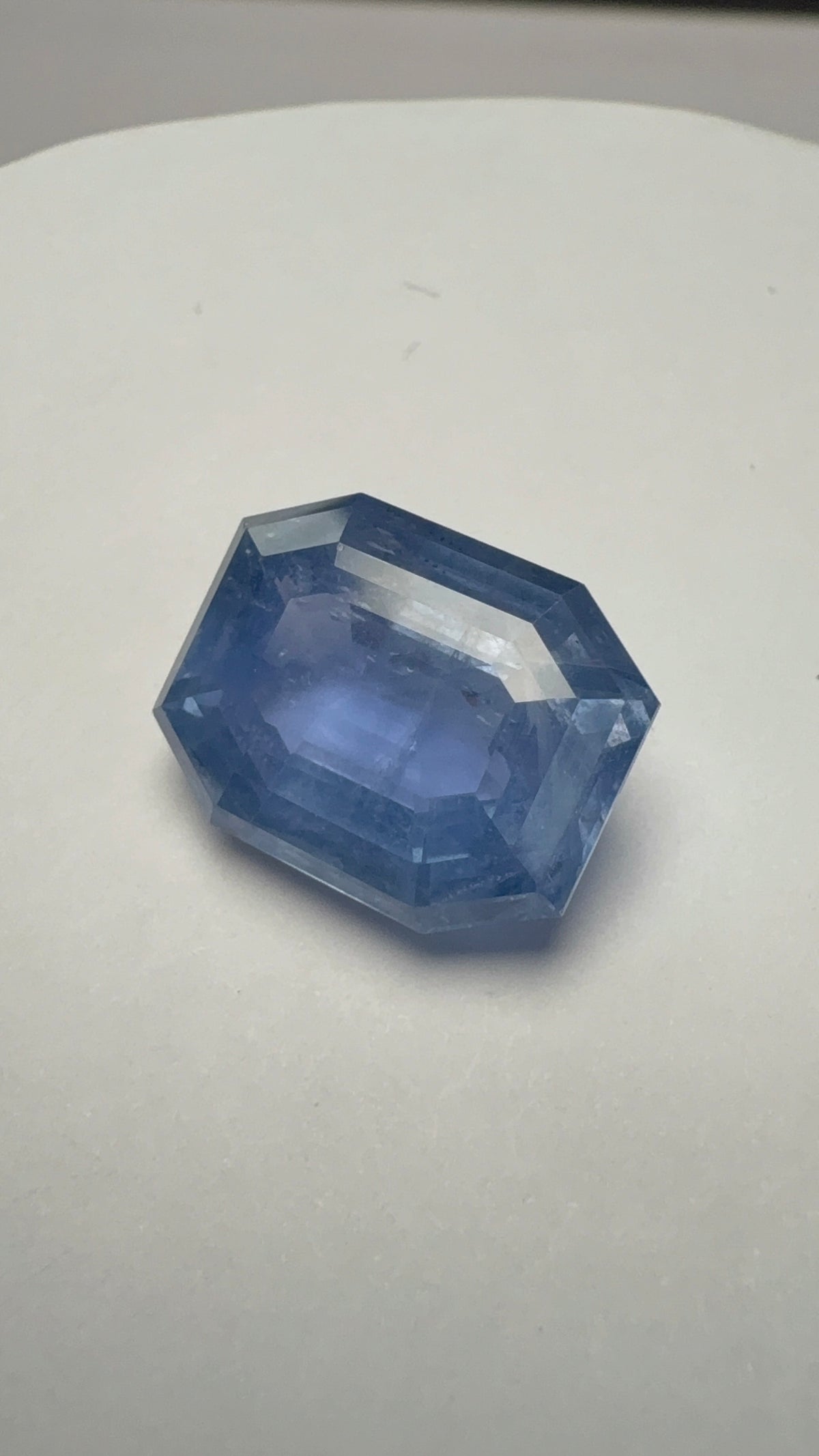 Blue Sapphire 18.94 carat SBS-55 alternate face-up view