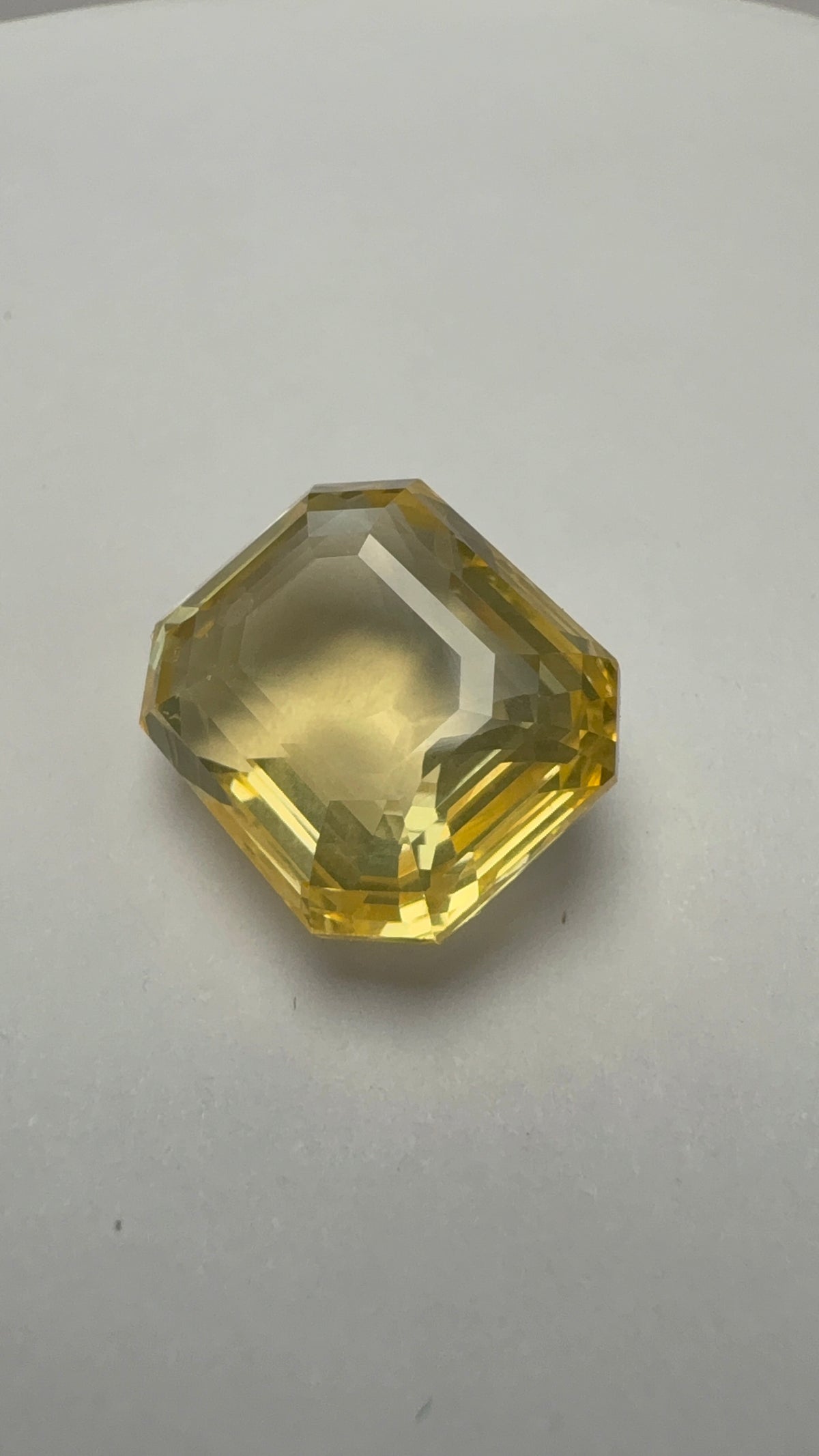 Yellow Sapphire 12.00 carat SYS-14 alternate face-up view