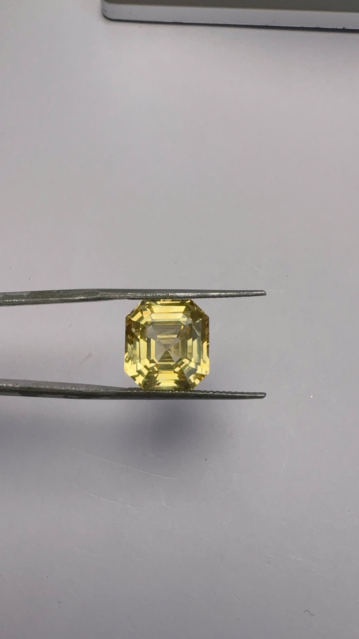 Yellow Sapphire 11.31 carat SYS-21 angled view