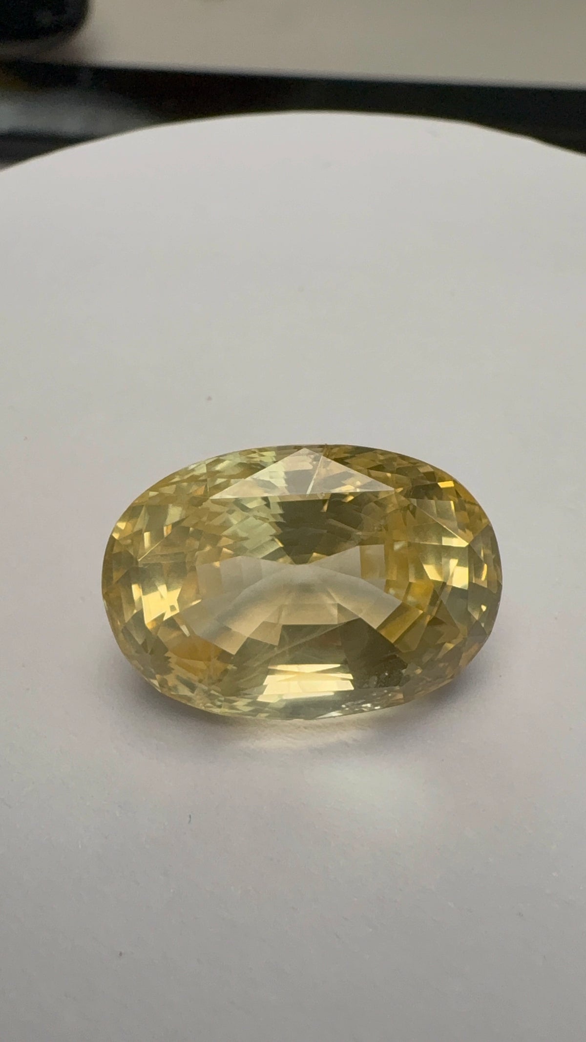 Yellow Sapphire 23.83 carat SYS-23 reverse view