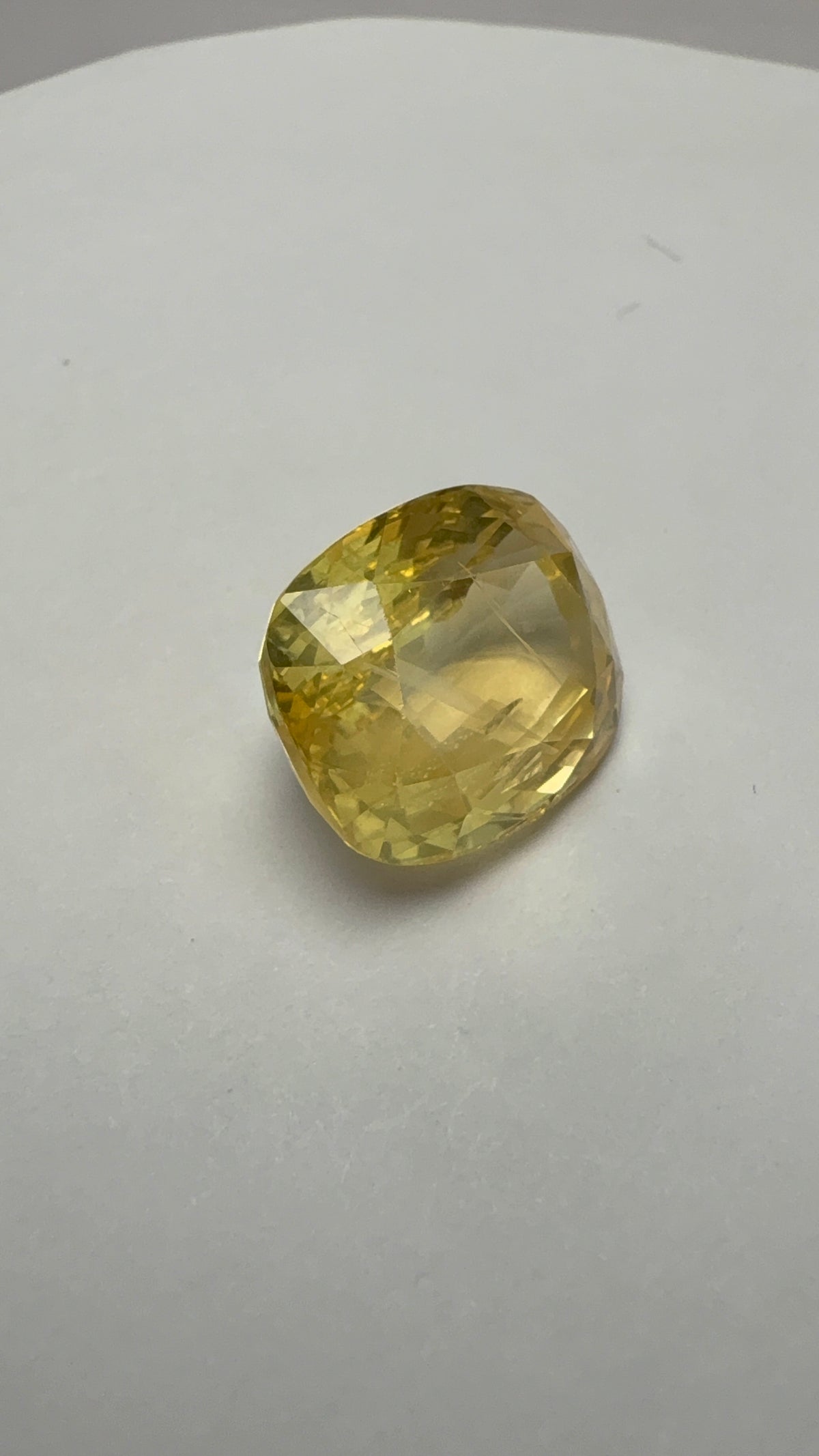 Yellow Sapphire 9.62 carat SYS-36 front view