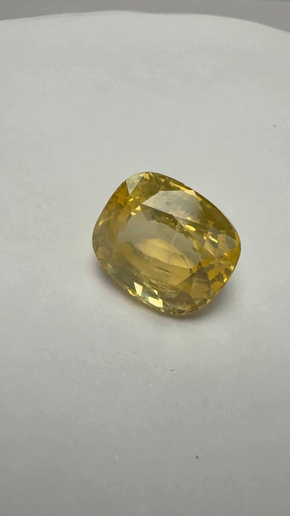 Yellow Sapphire 9.62 carat SYS-36 alternate face-up view