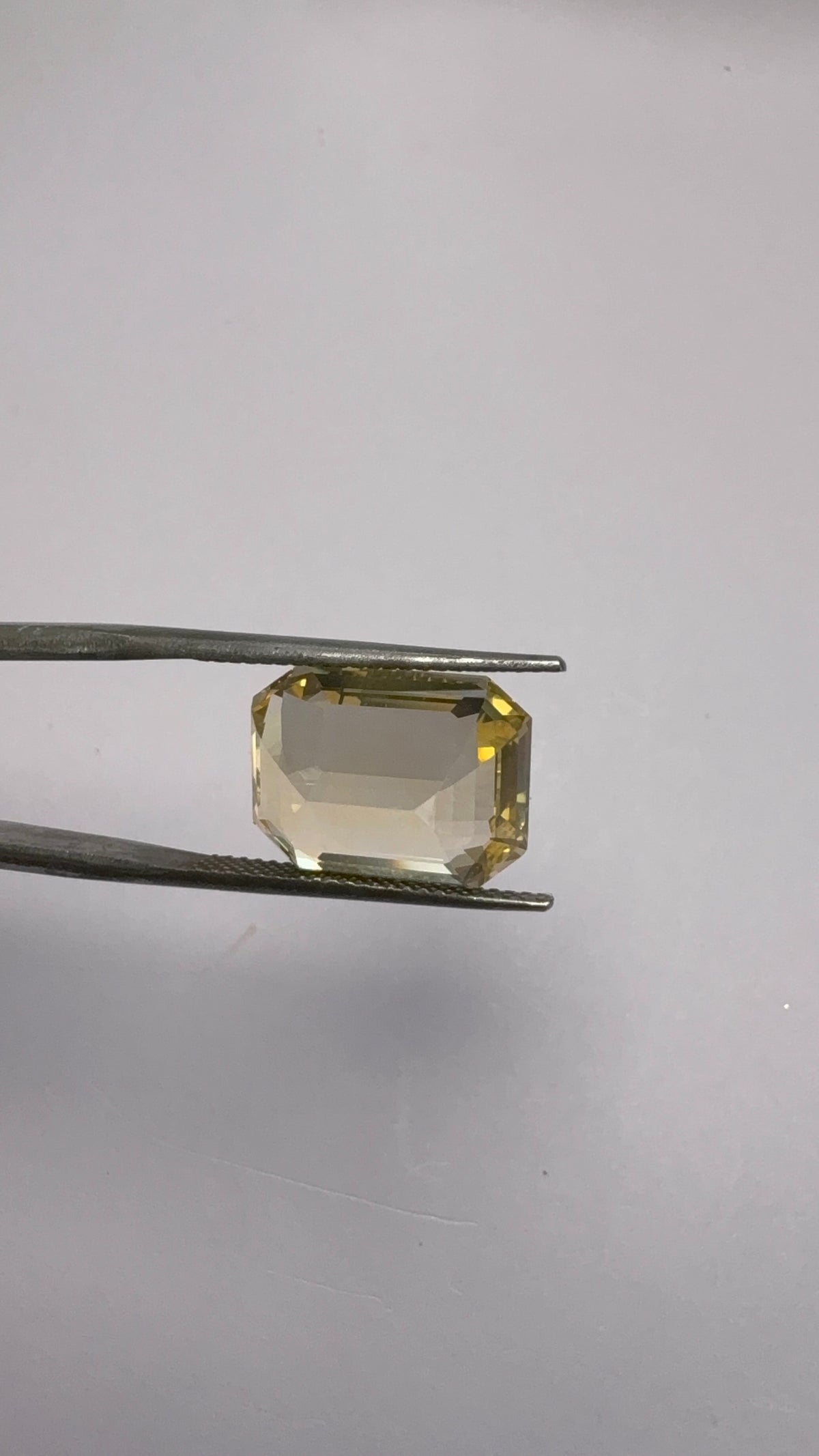 Yellow Sapphire 10.31 carat SYS-38 side view