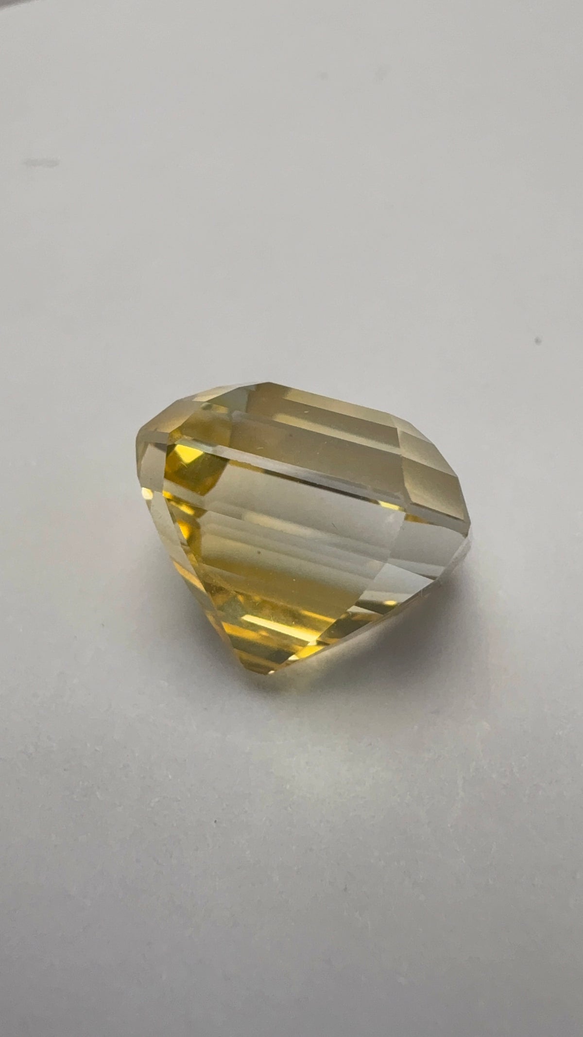 Yellow Sapphire 10.15 carat SYS-8 front view