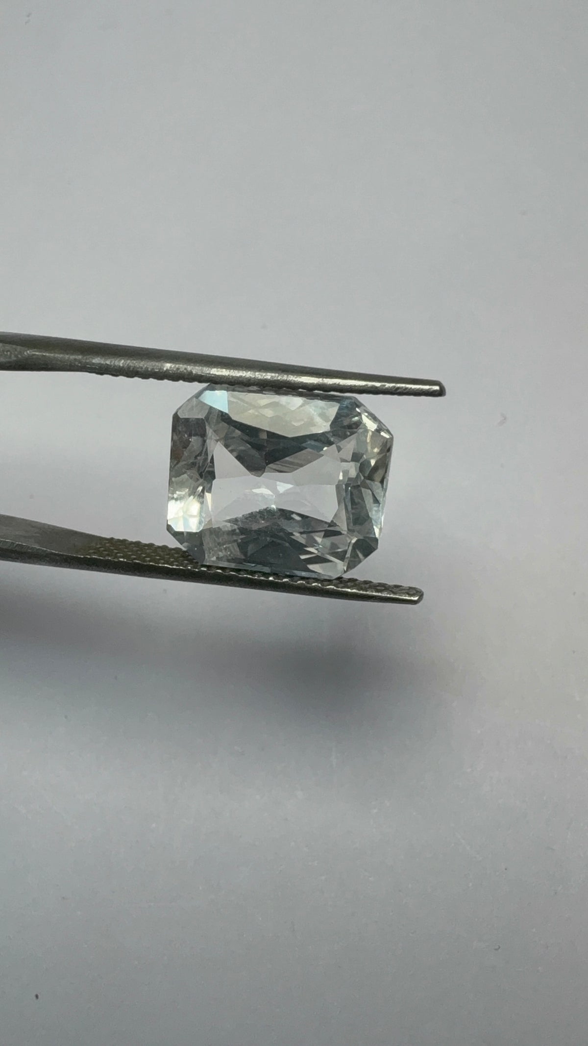 White Sapphire 6.15 carat WS-10 reverse view