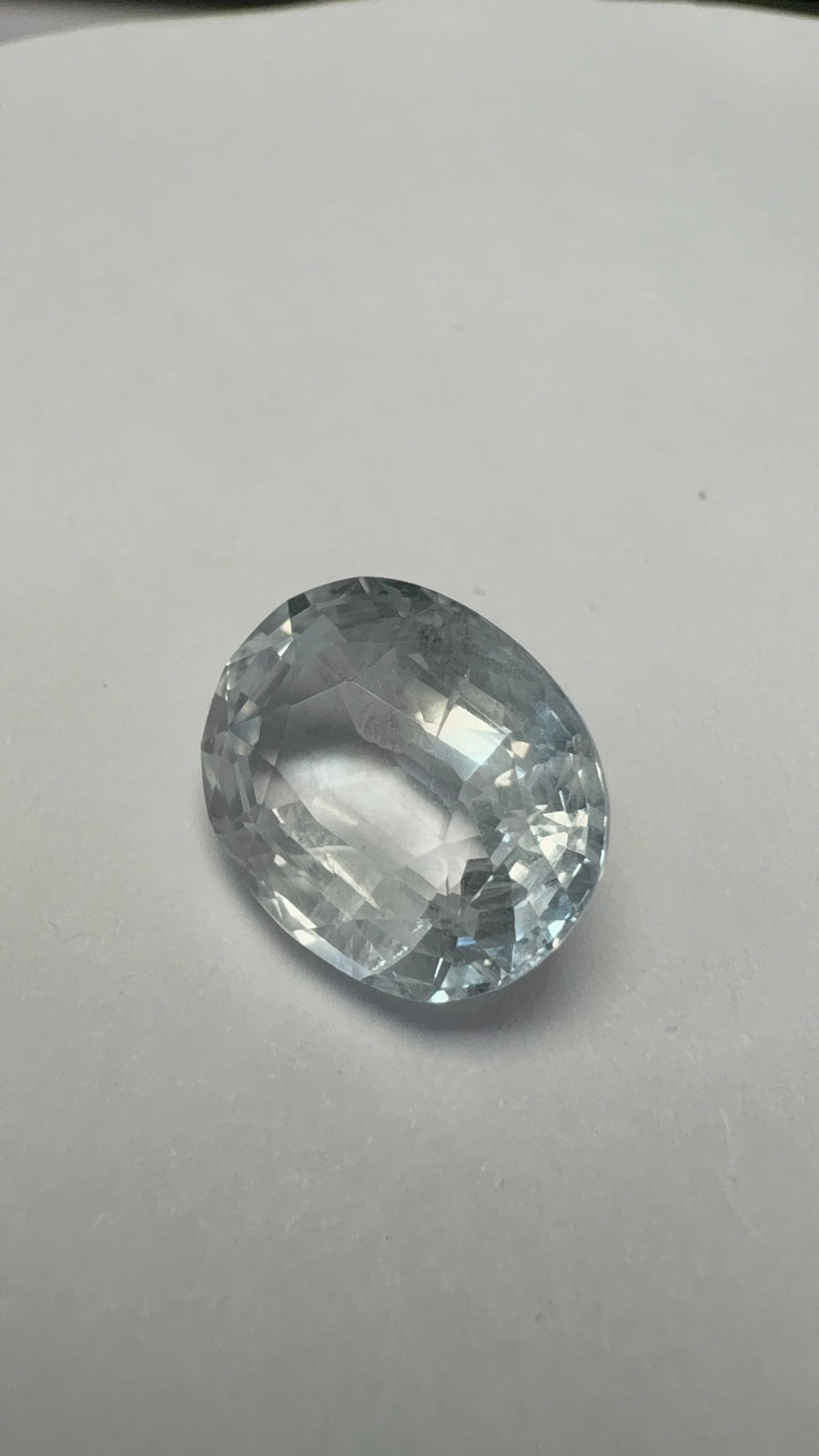 White Sapphire 5.37 carat WS-16 alternate face-up view