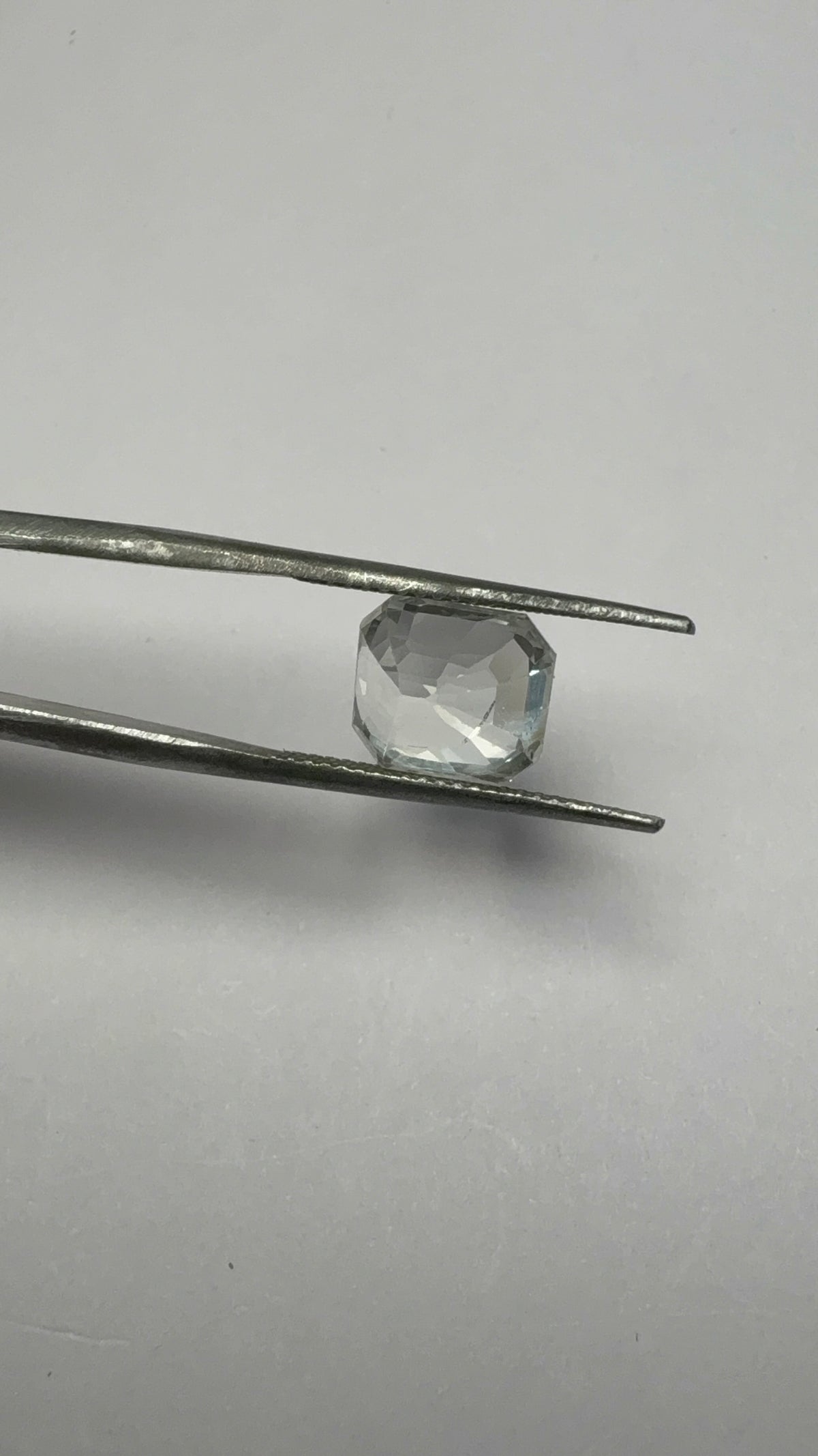 White Sapphire 5.28 carat WS-50 angled view