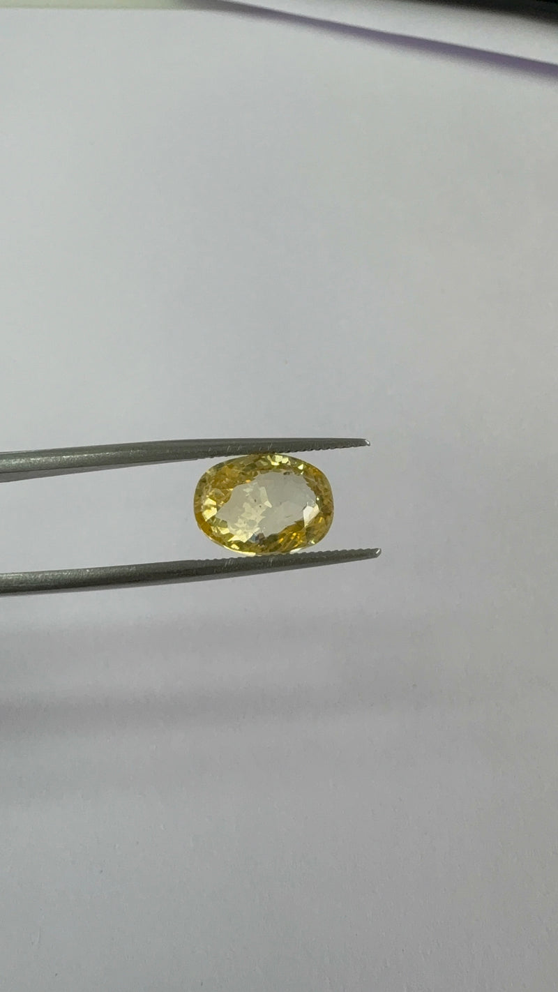 Yellow Sapphire – 5.25 Carat – Sri Lanka
