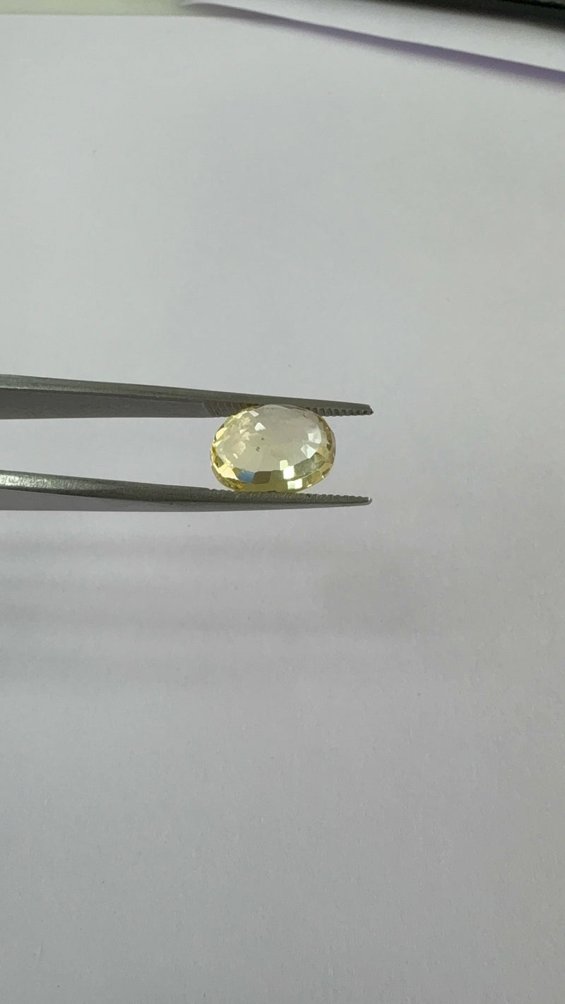Yellow Sapphire – 5.25 Carat – Sri Lanka